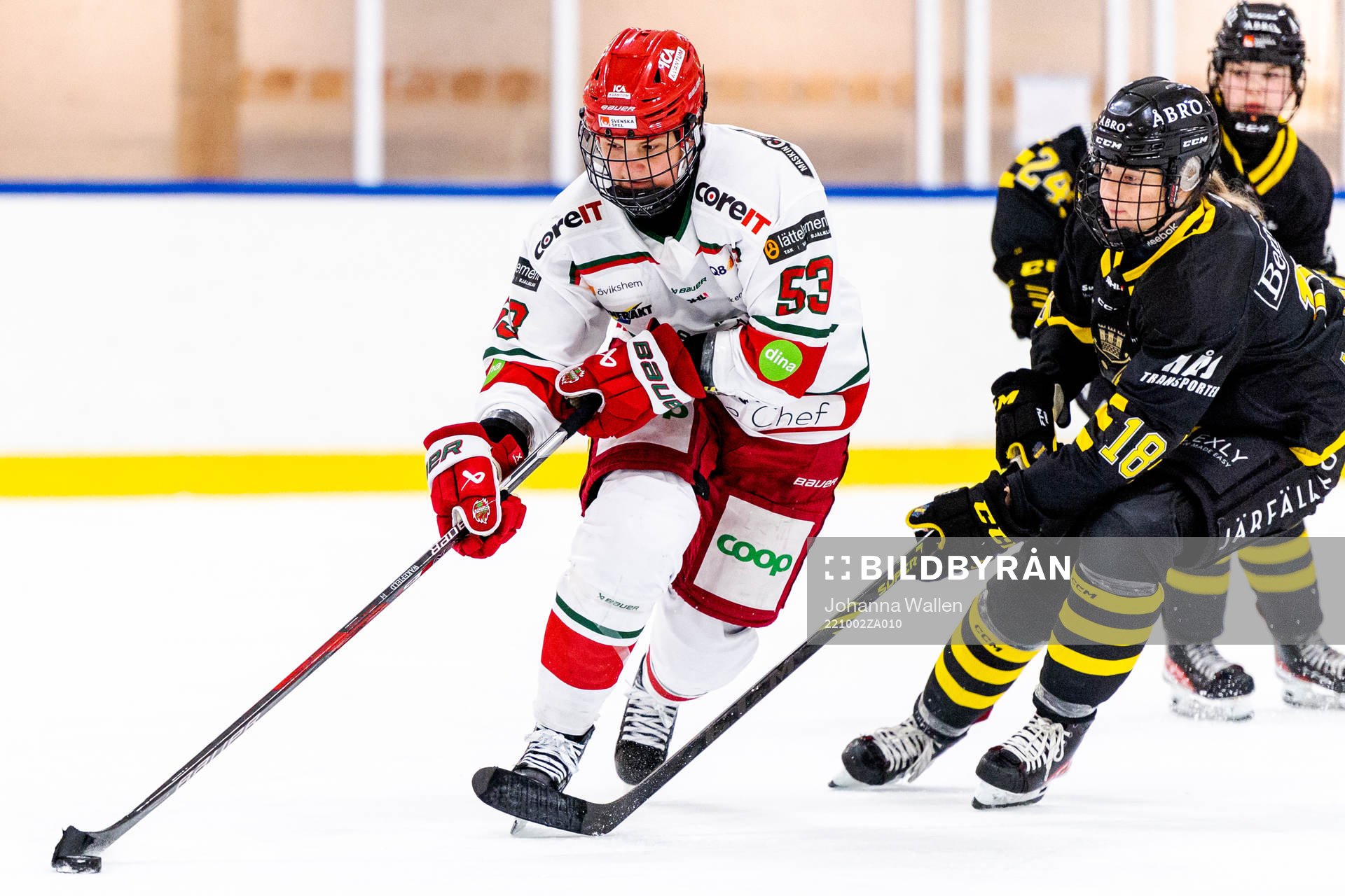 Modos Jennifer Wakefield och AIKs Isabelle Leijonhielm
