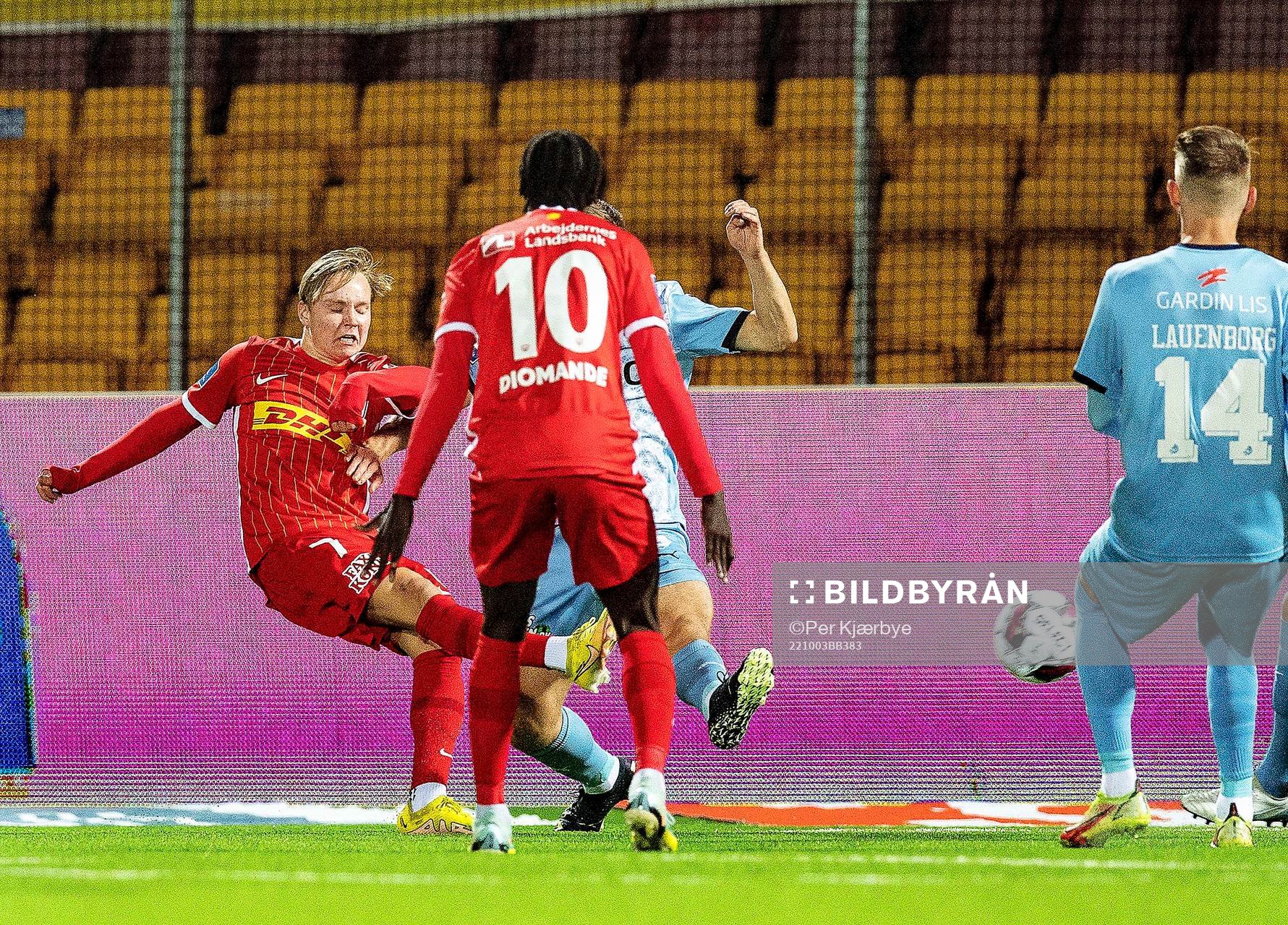 [DK=20221003: Andreas Schjelderup, FC Nordsjælland sparker