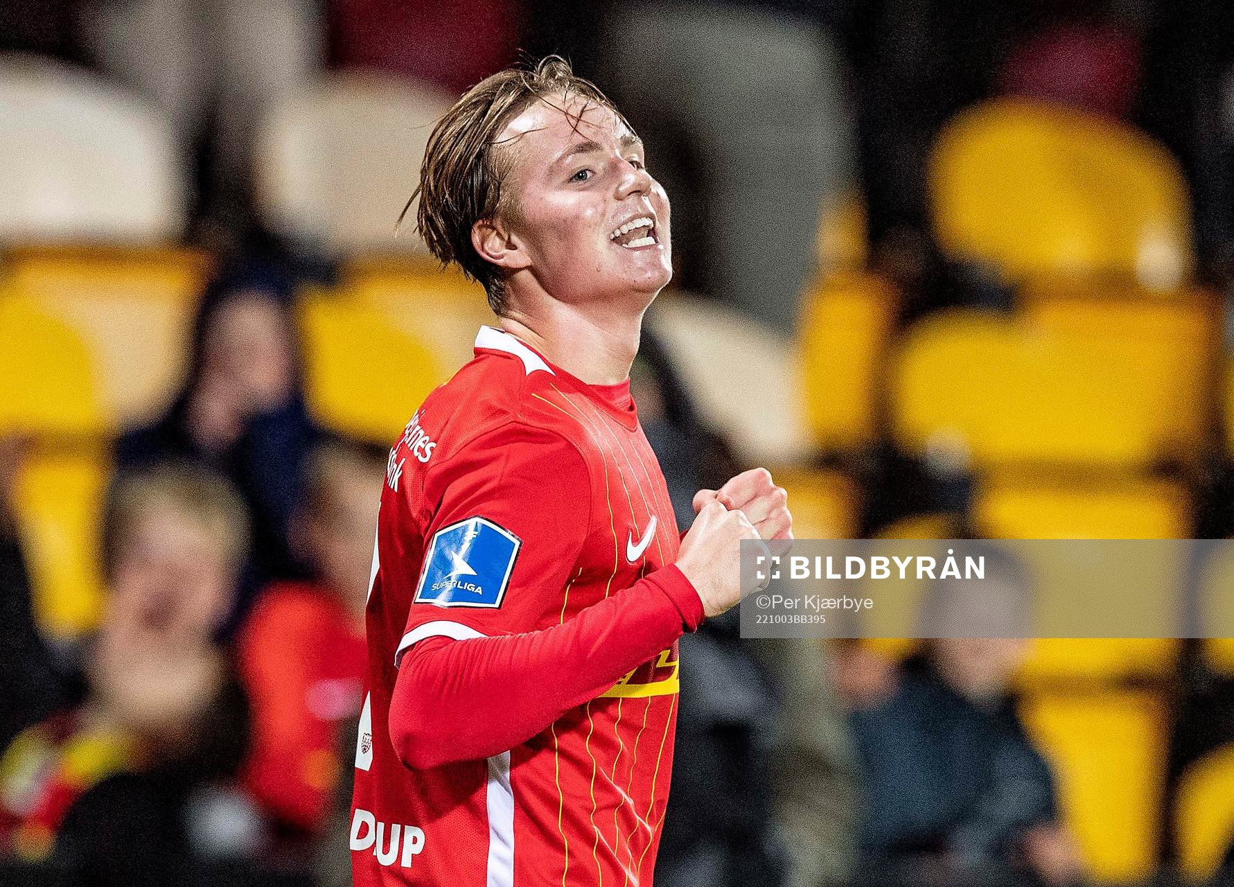 [DK=20221003: Andreas Schjelderup, FC Nordsjælland fejrer