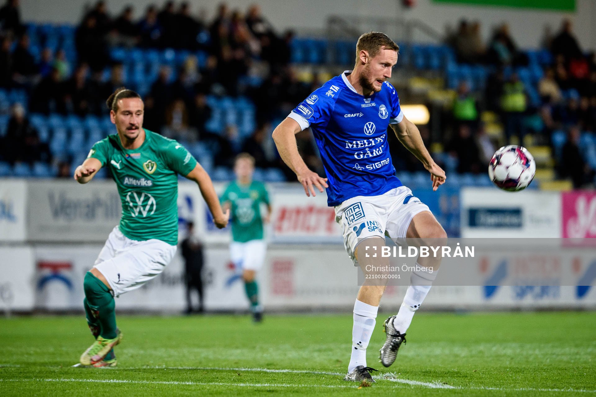 Jönköpings Södras Edin Hamidovic och Trelleborgs Anton