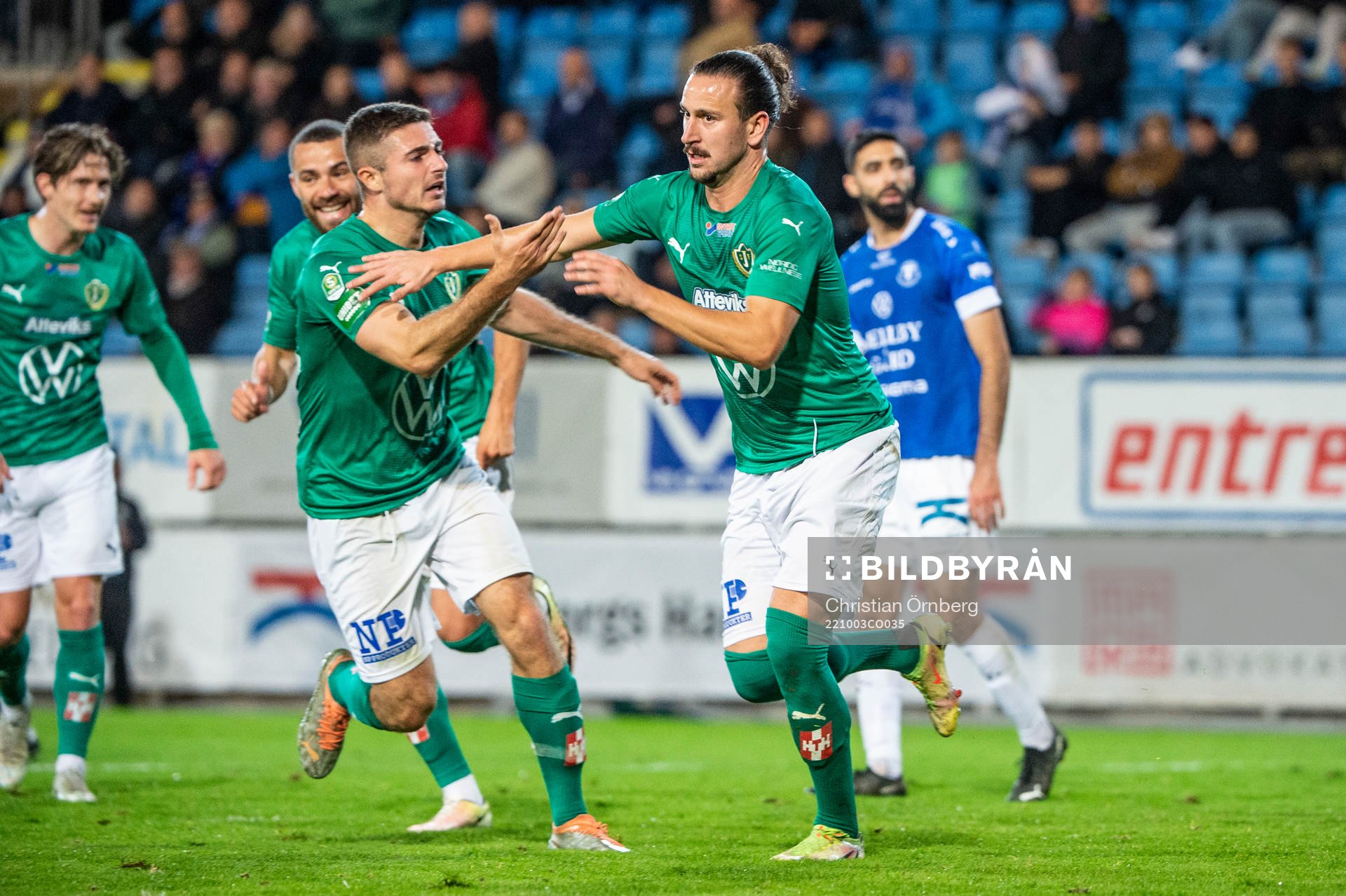 Jönköpings Södras Edin Hamidovic jublar