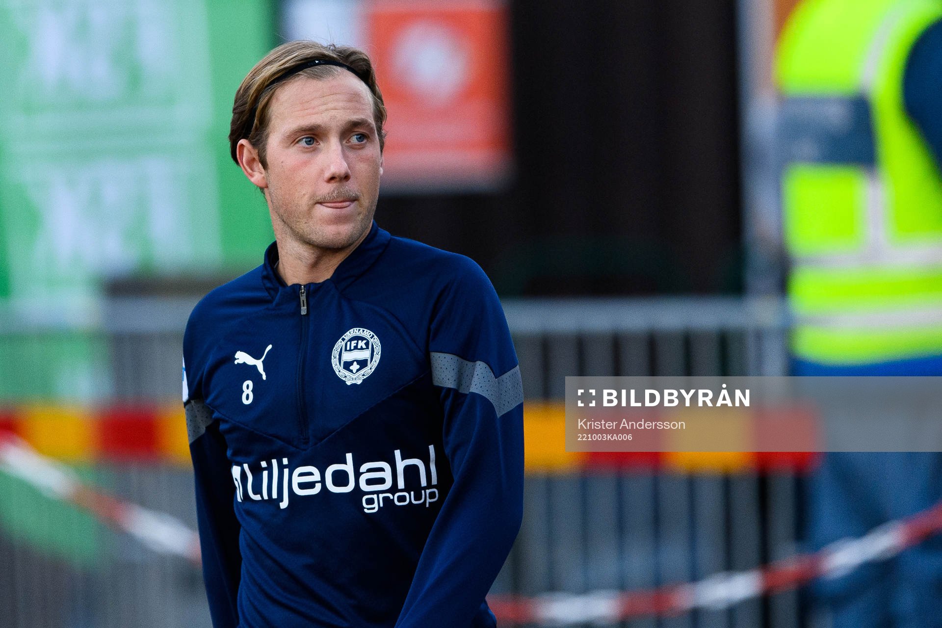Värnamos William Kenndal före fotbollsmatchen i