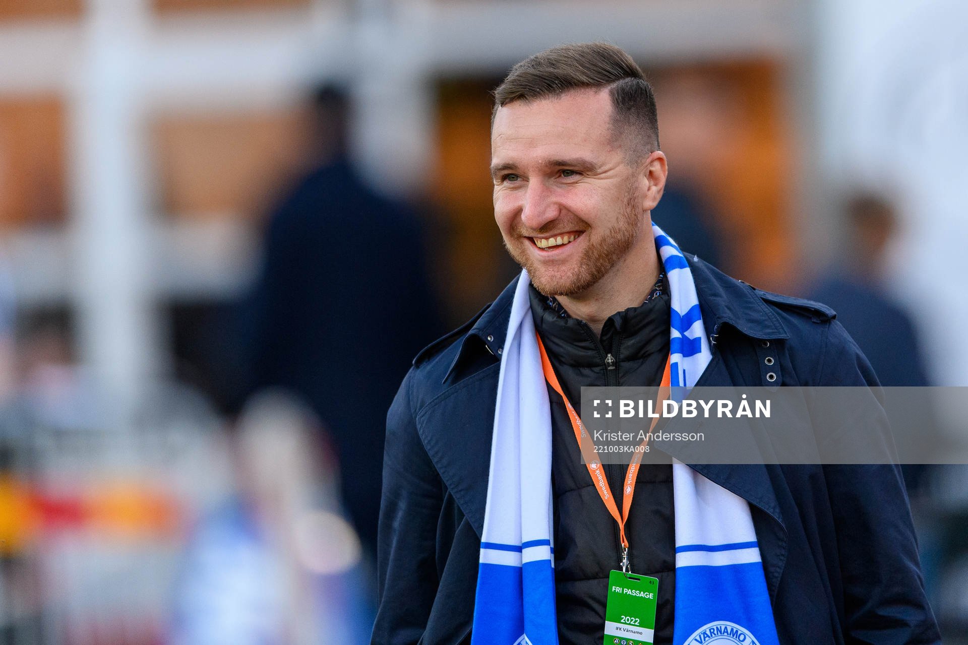 Värnamos sportchef Enes Ahmetovic före fotbollsmatchen i
