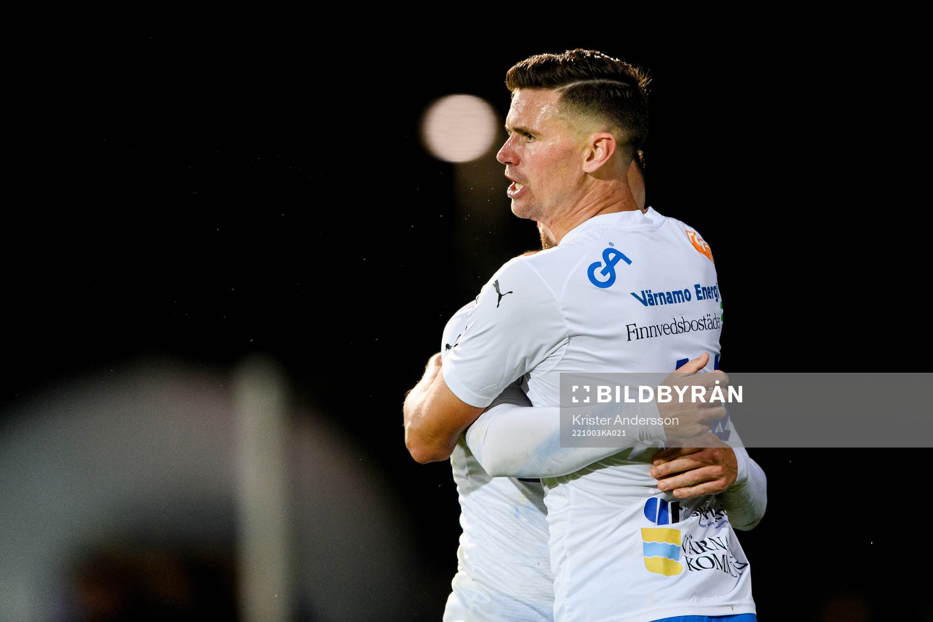 Värnamos Marcus Antonsson jublar