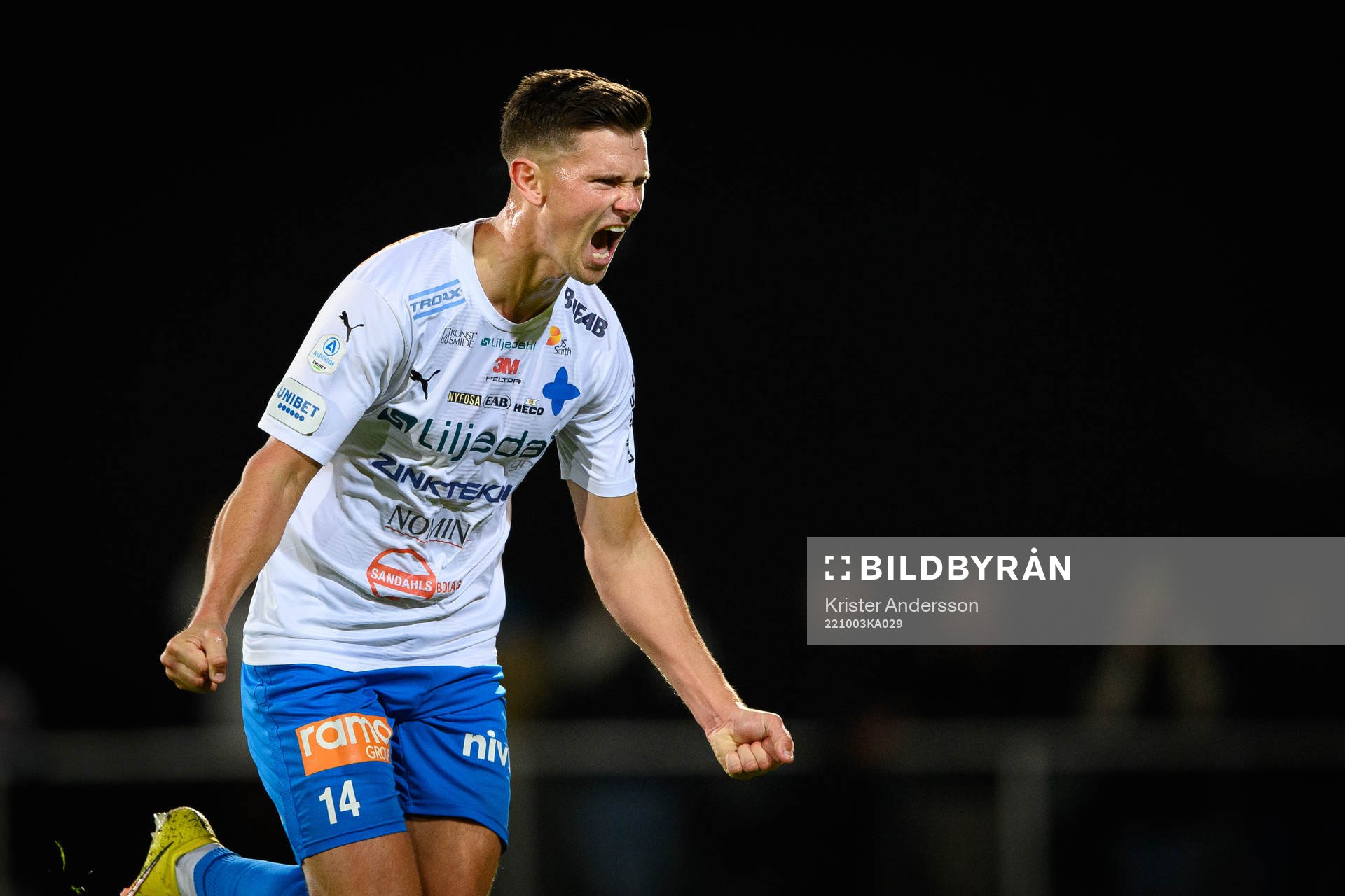 Värnamos Marcus Antonsson jublar
