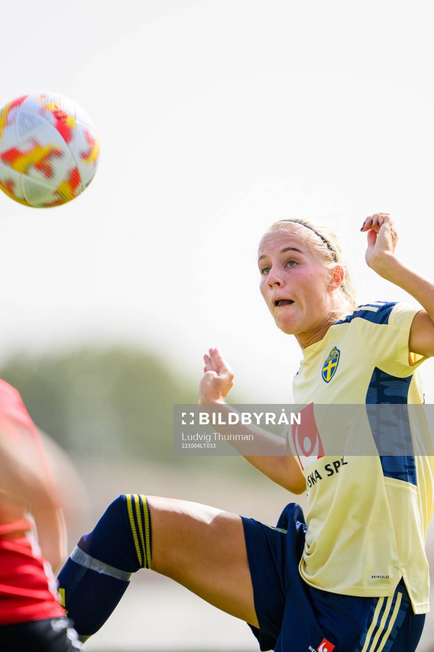 Stina Lennartsson of the Swedish women's national football