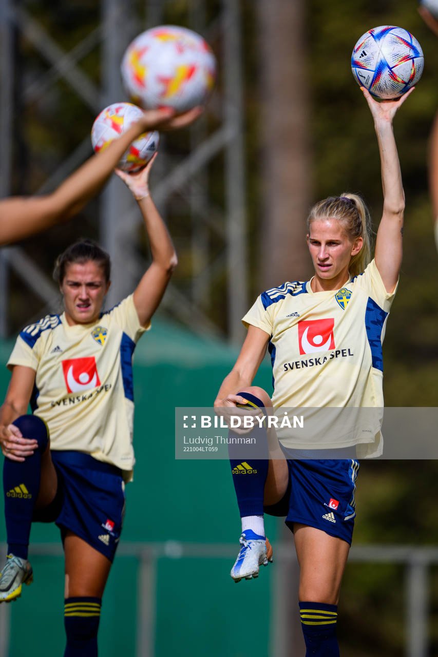Filippa Angeldahl and Sofia Jakobsson of the Swedish