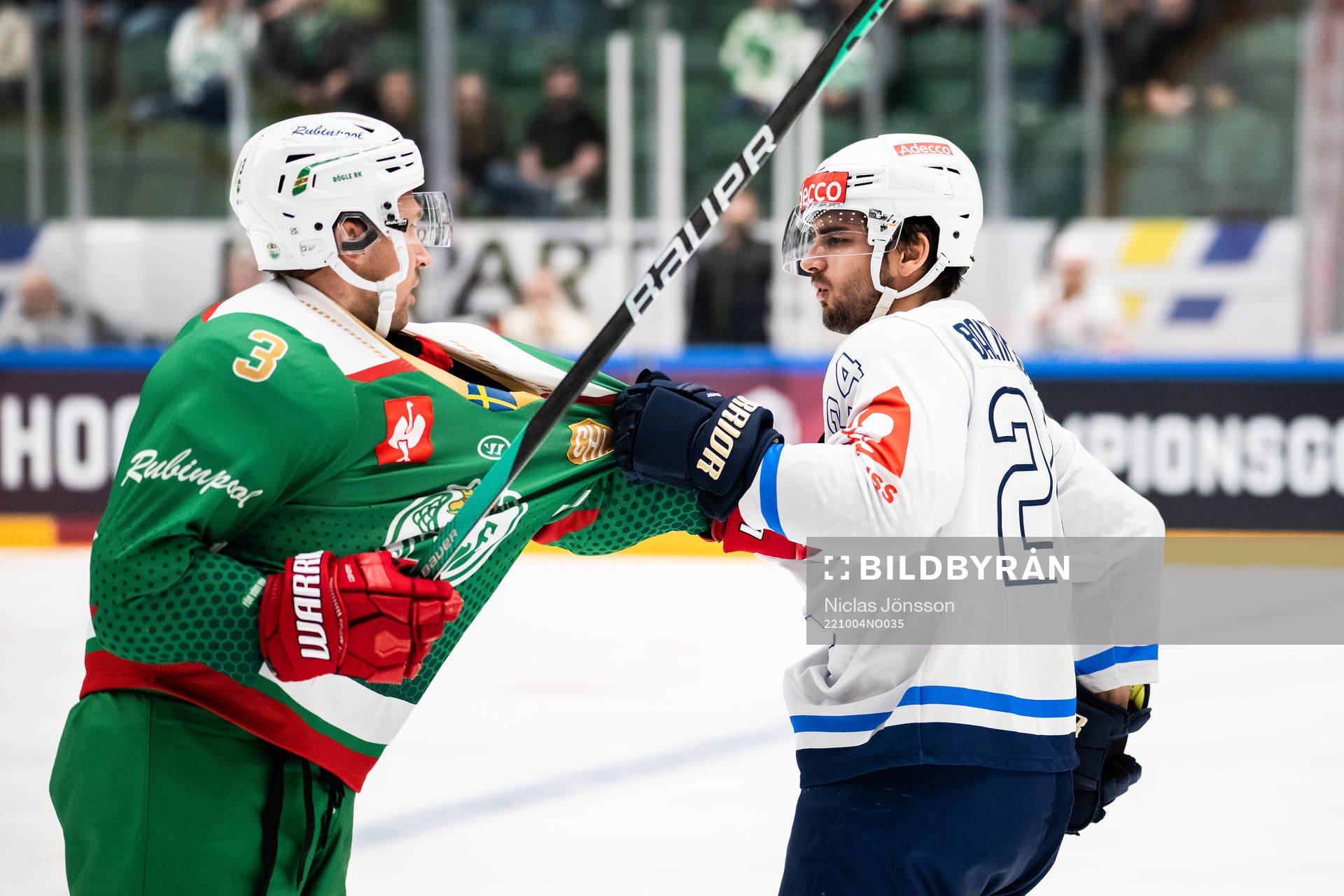 Michael Kapla of Rögle and Phil Baltisberger of ZSC Lions