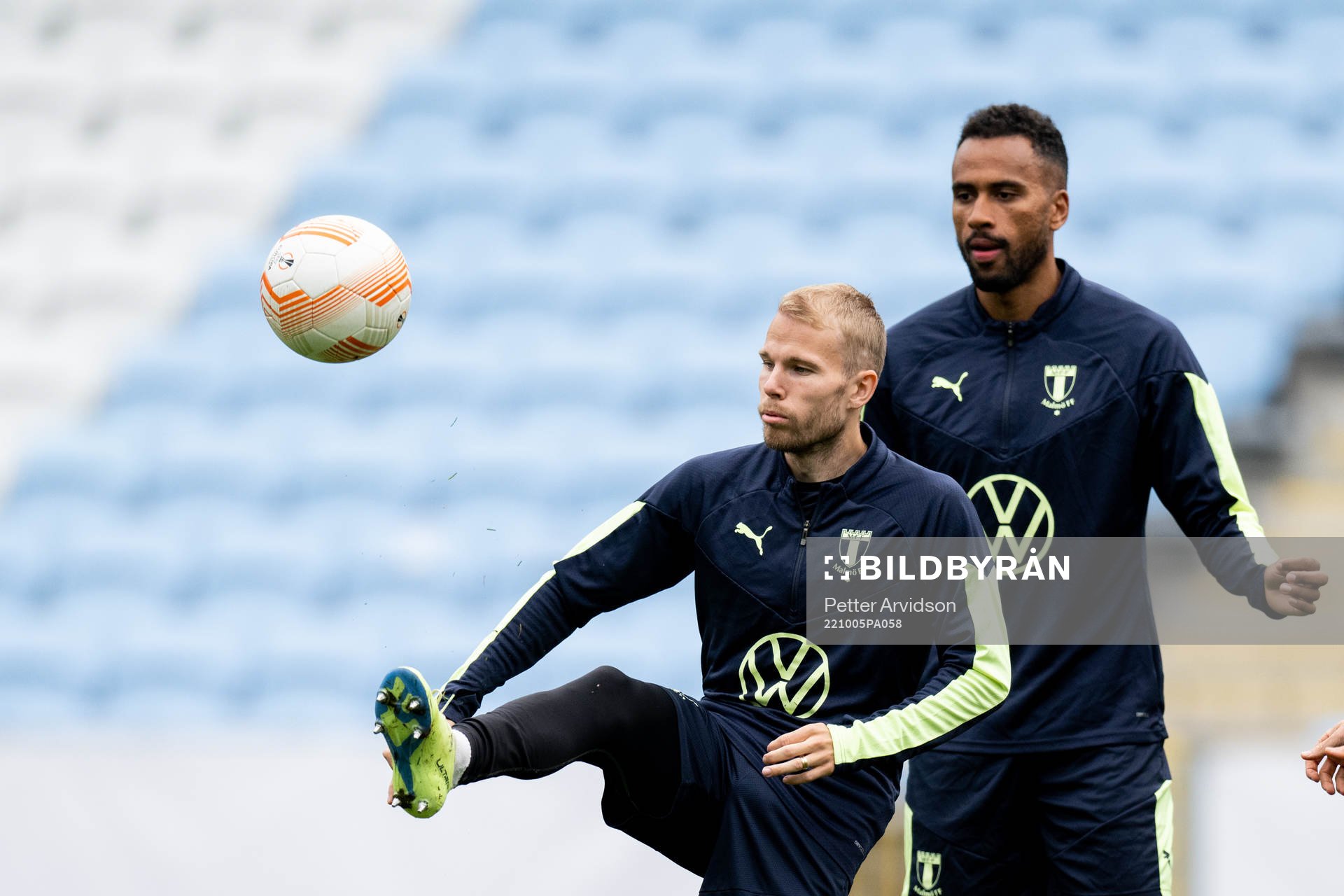 Oscar Lewicki and Isaac Kiese Thelin
