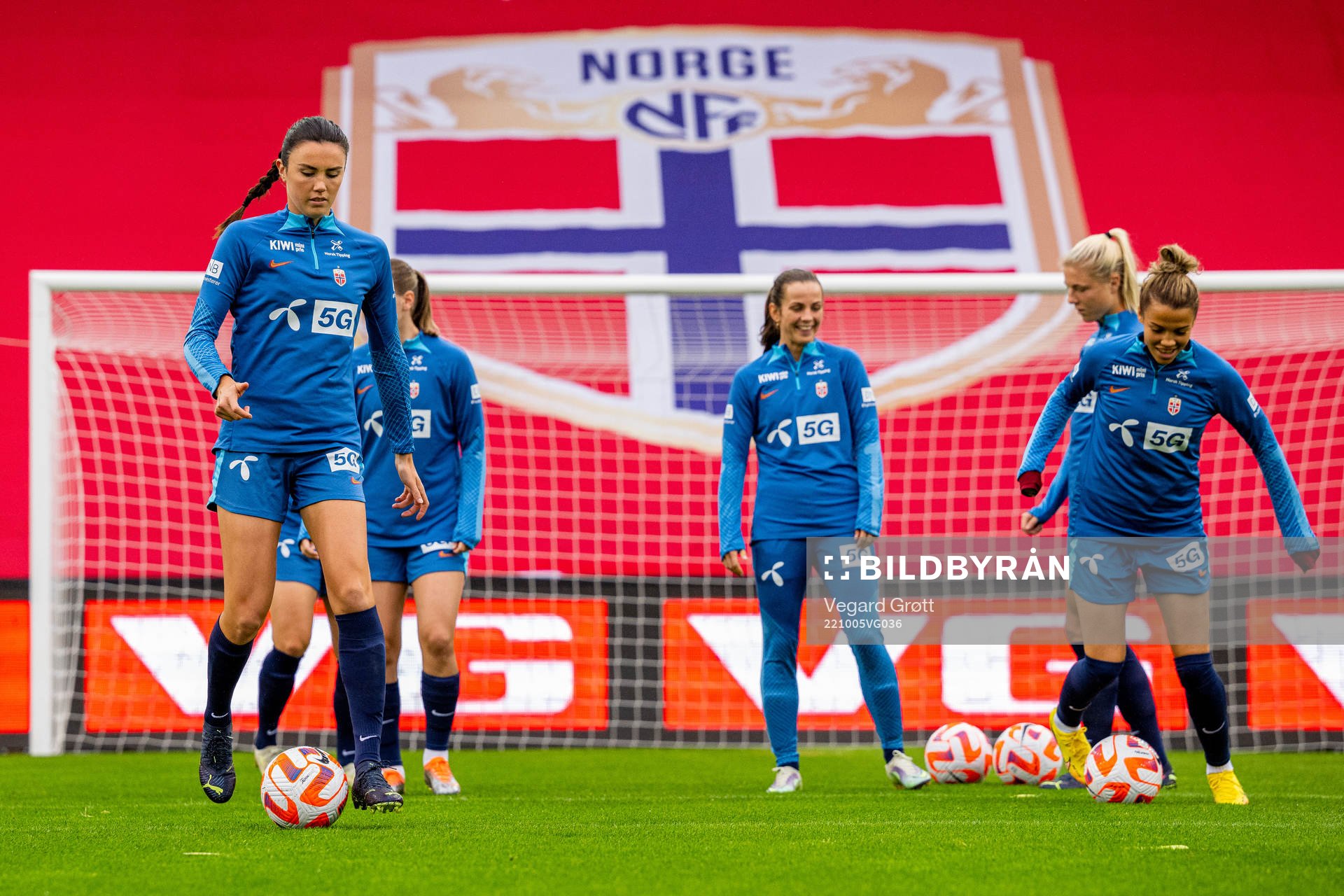 Ingrid Syrstad Engen and Celin Bizet Ildhusøy of the