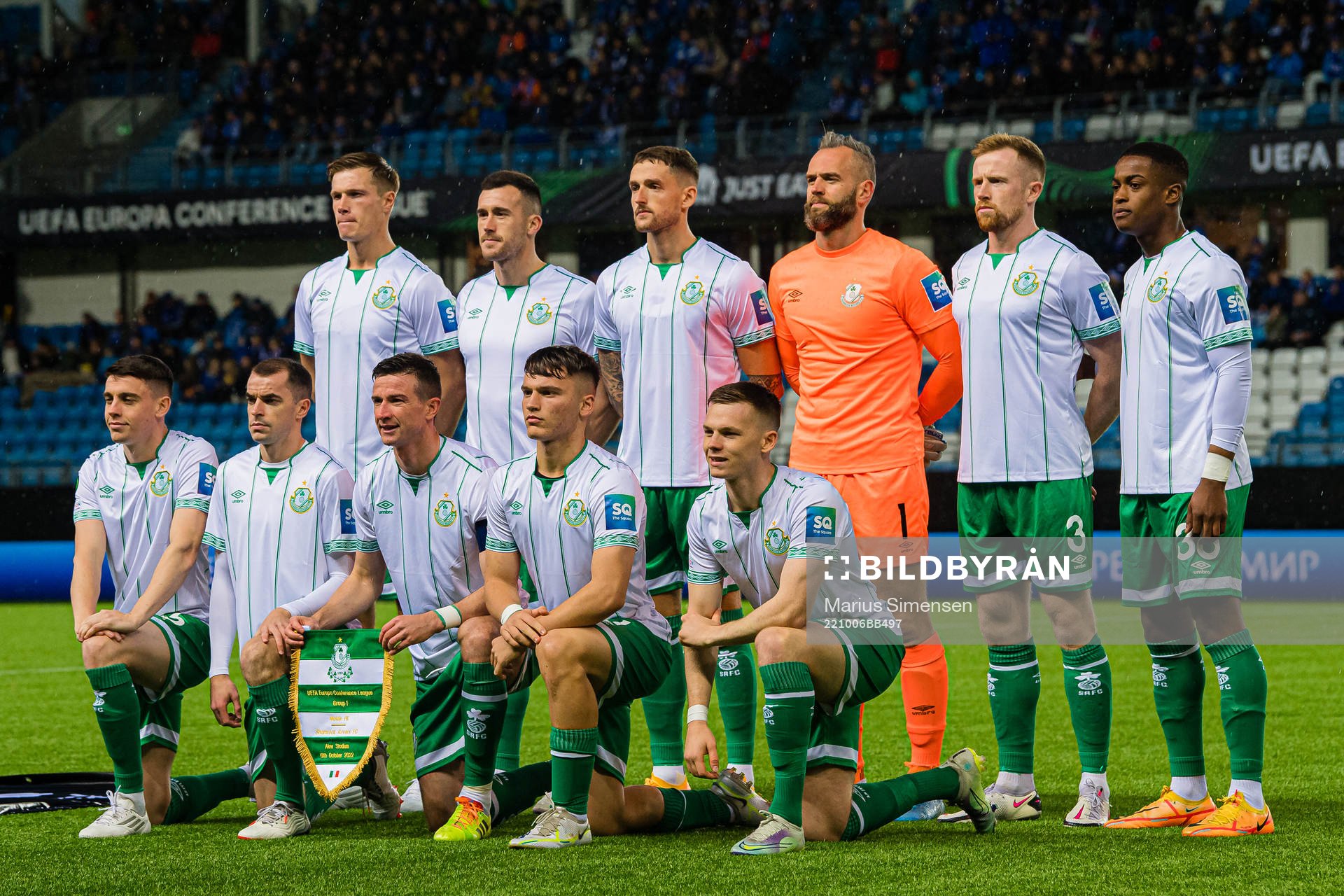 The starting eleven of Shamrock Rovers poses for a team