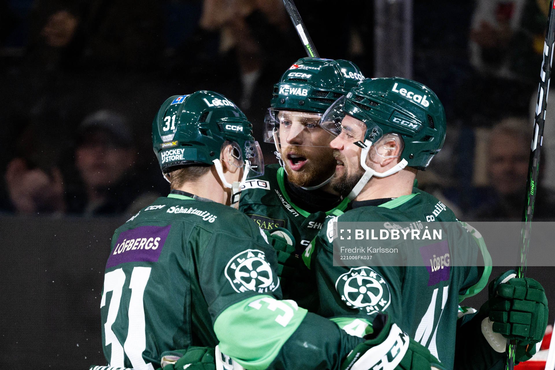 Färjestads Marcus Westfält och Henrik Björklund jublar