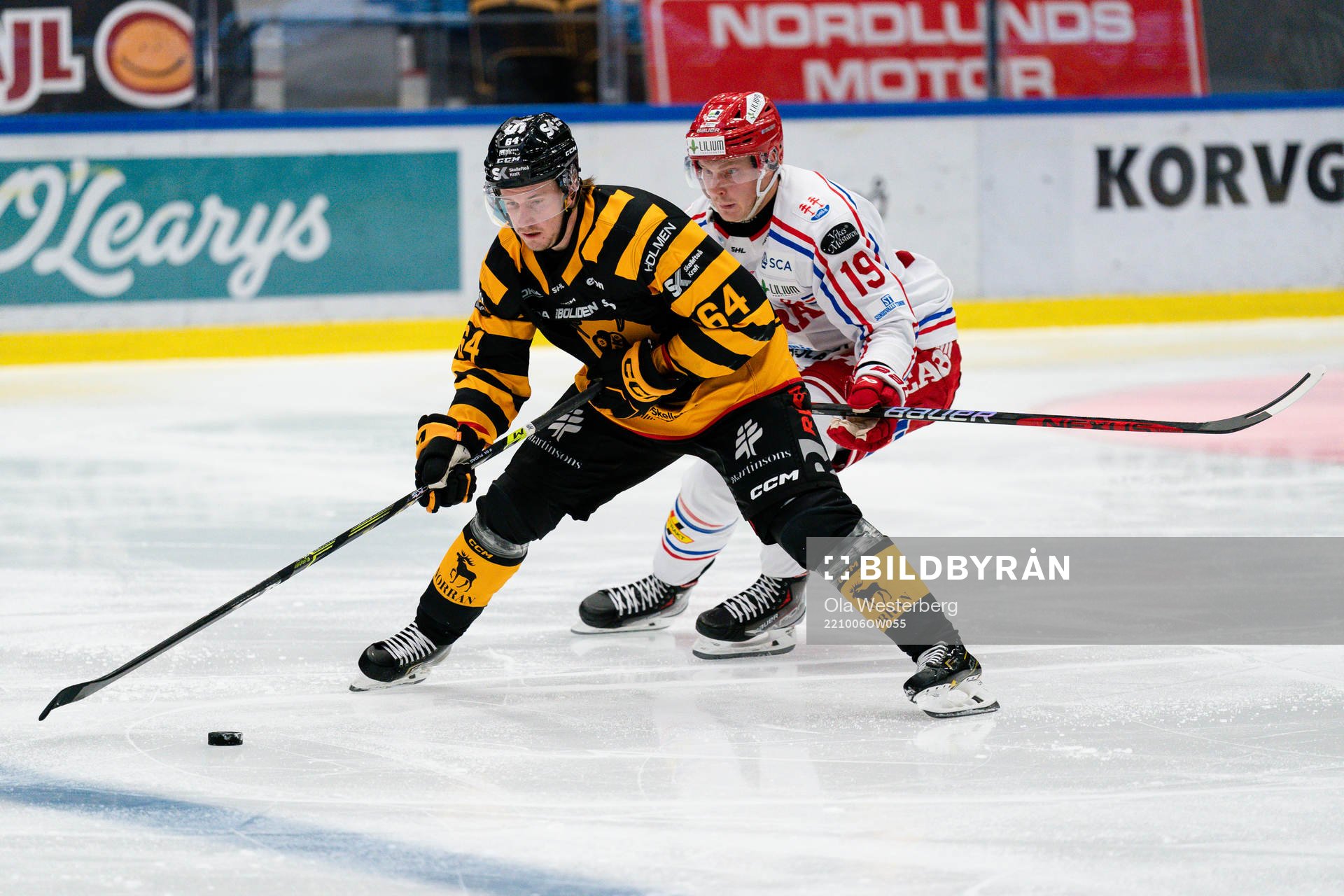 Skellefteås Jonathan Pudas och Timrås Erik Andersson
