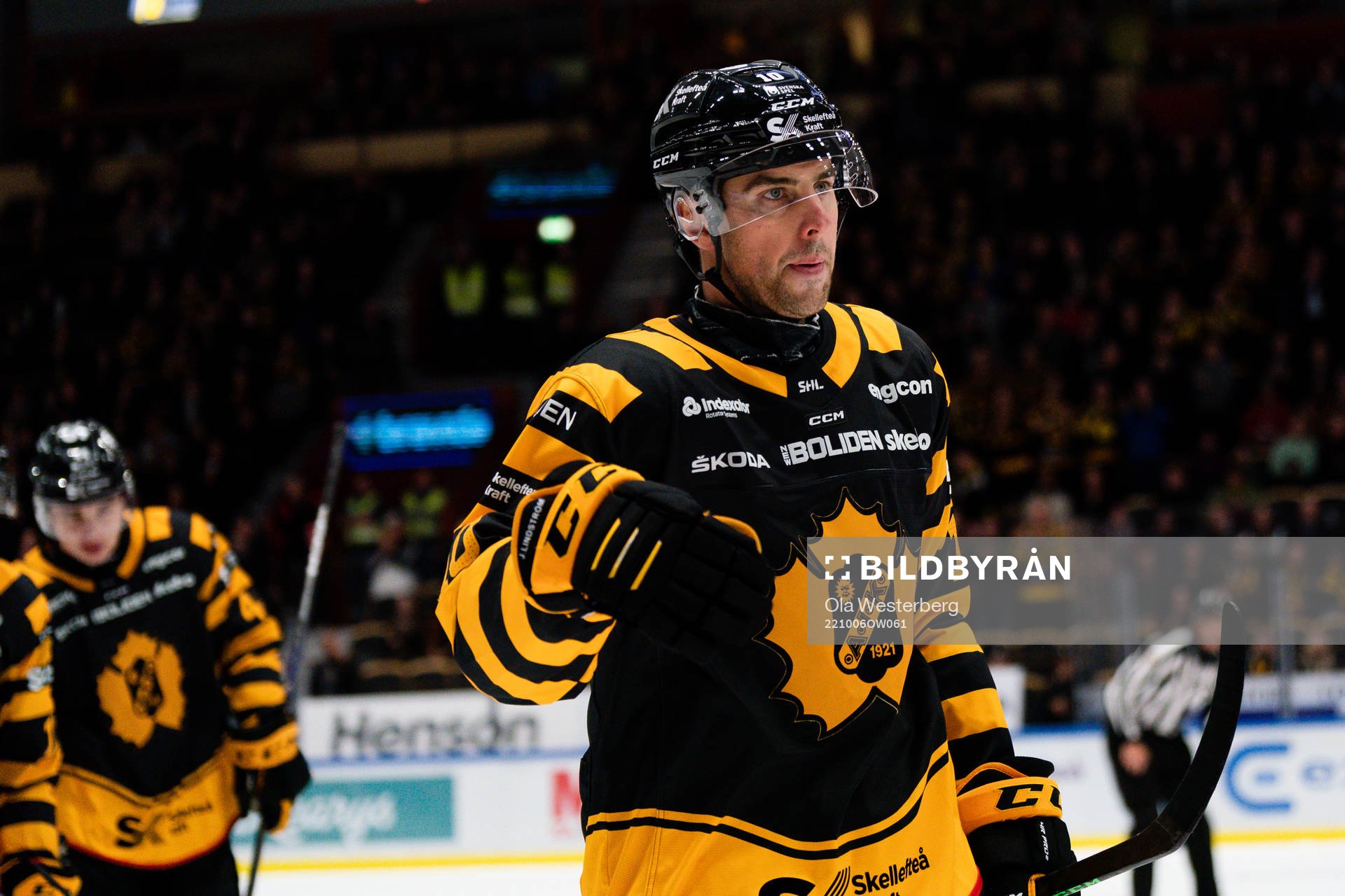 Skellefteås Joakim Lindström jublar