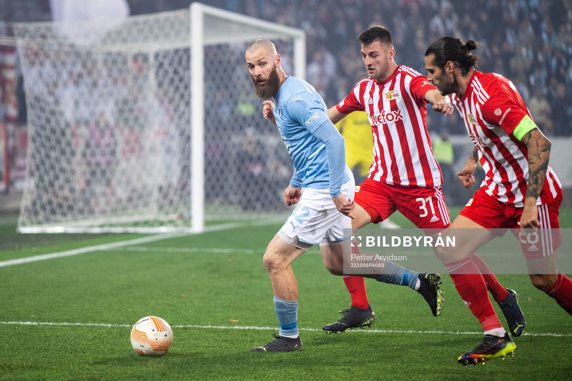 Jo Inge Berget of Malmö FF and Robin Knoche and Christopher Trimmel of Union Berlin during the UEFA Europa League match between Malmö FF and Union Berlin on October 6, 2022 in Malmö.