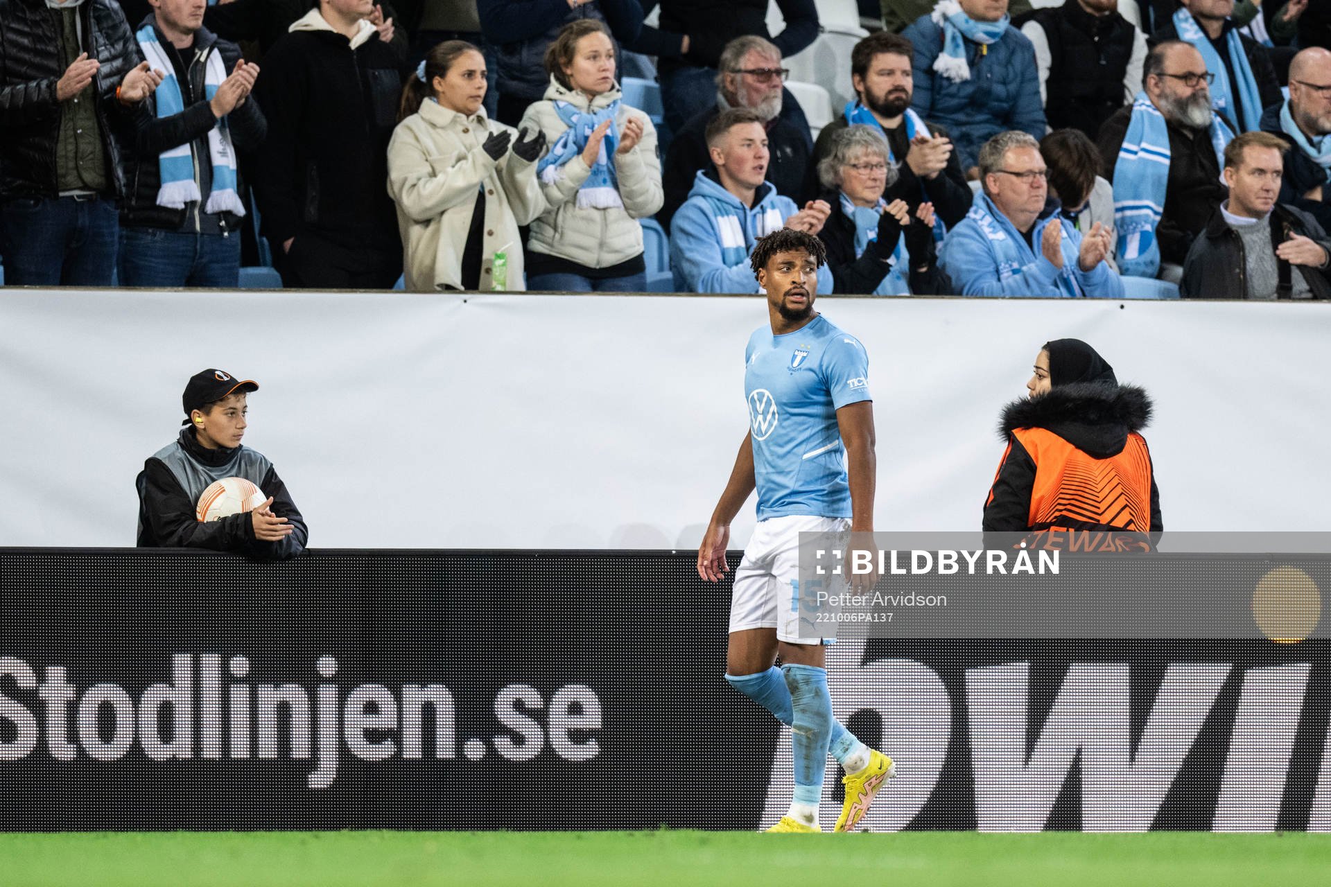 Joseph Ceesay of Malmö FF leaves the pitch