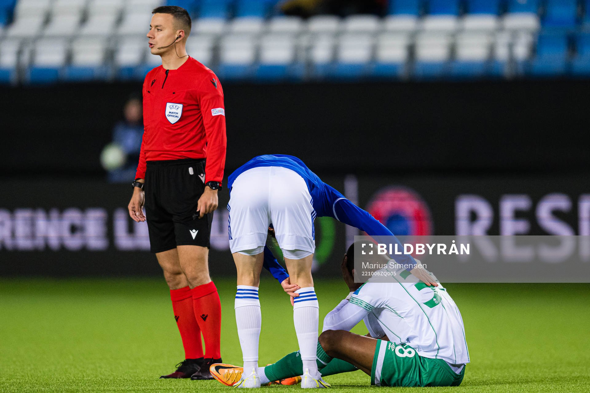 Aidomo Emakhu of Shamrock Rovers in pain