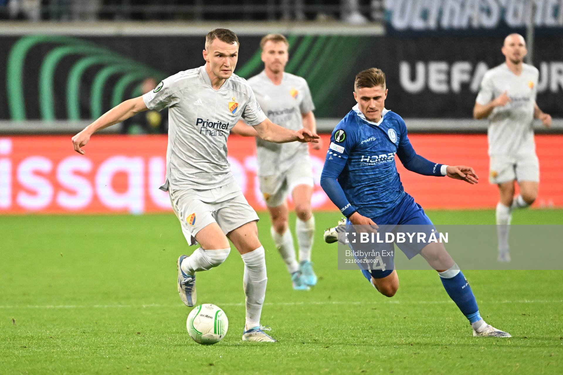 Piotr Johansson of Djurgården and Alessio Castro-Montes of