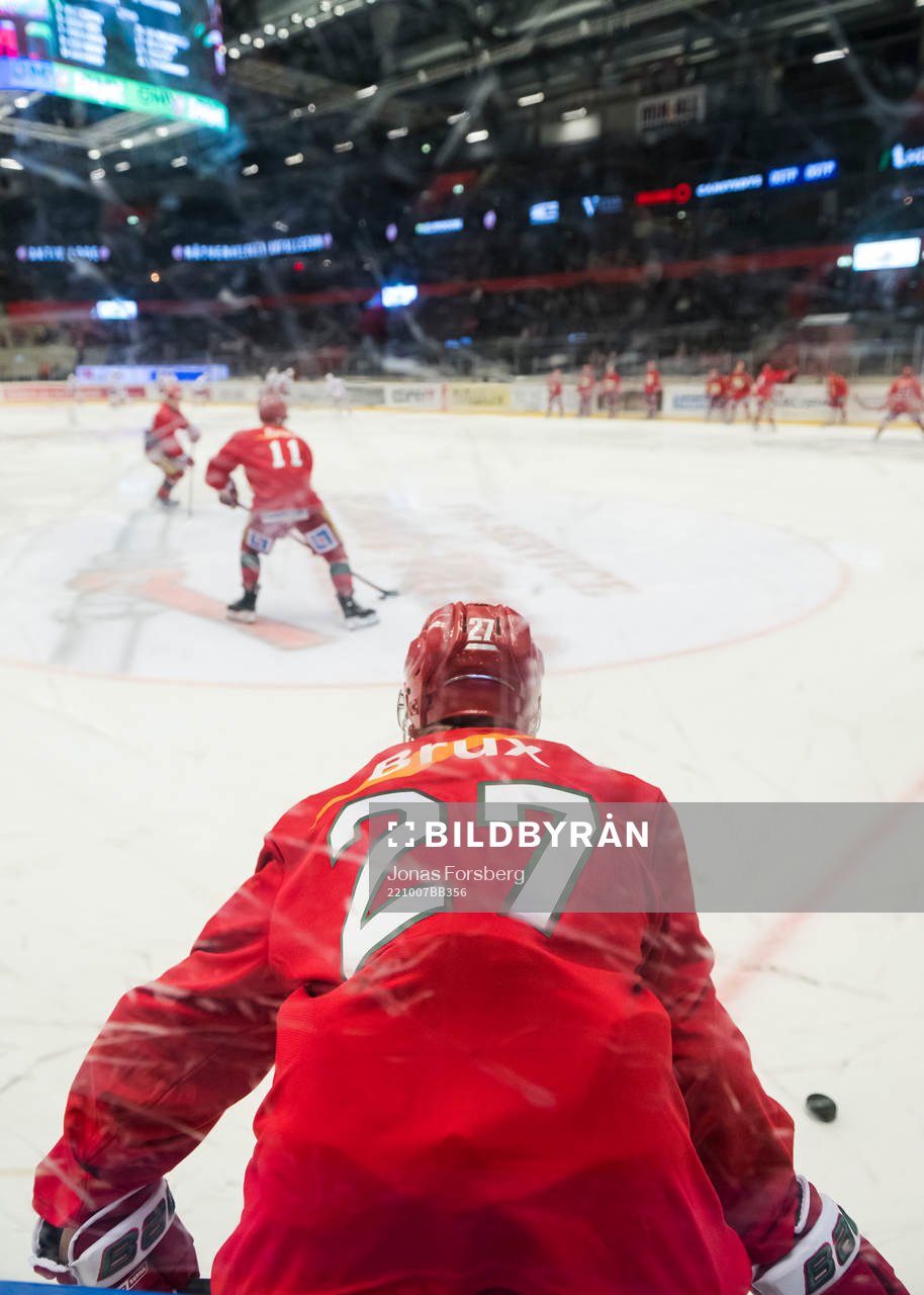 Modos Niklas Folin och Modos Josef Ingman innan