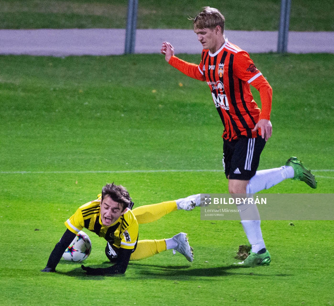 IFK Hässleholms Armin Culum görs ner och får straff i