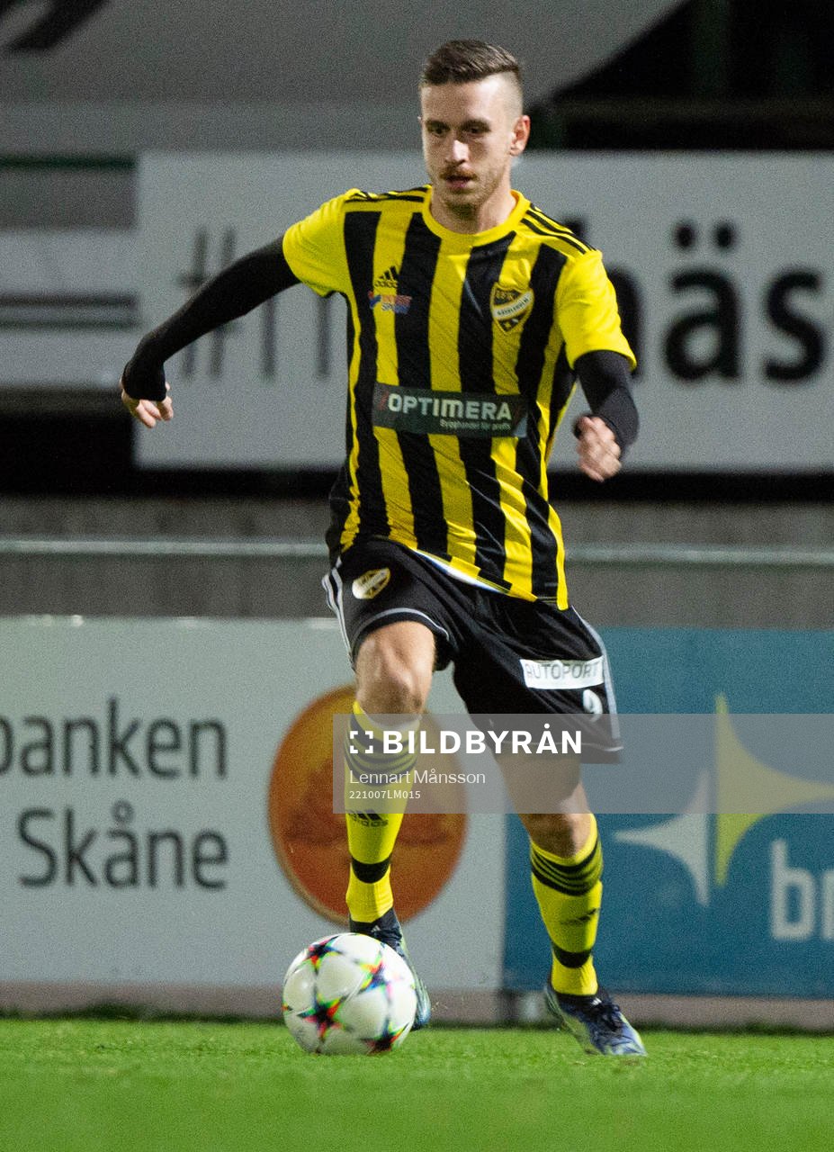 IFK Hässleholms Max Sandberg i matchen i div. 2 mellan IFK