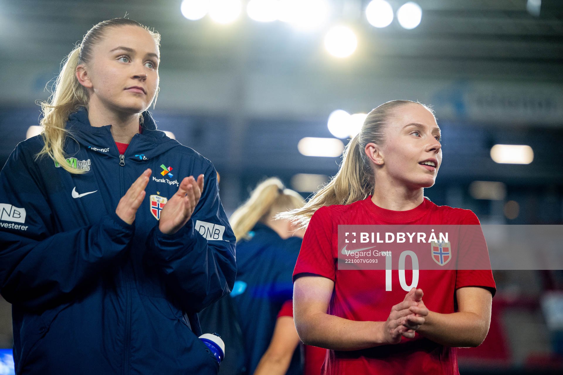 Anna Jøsendal and Thea Bjelde of Norway