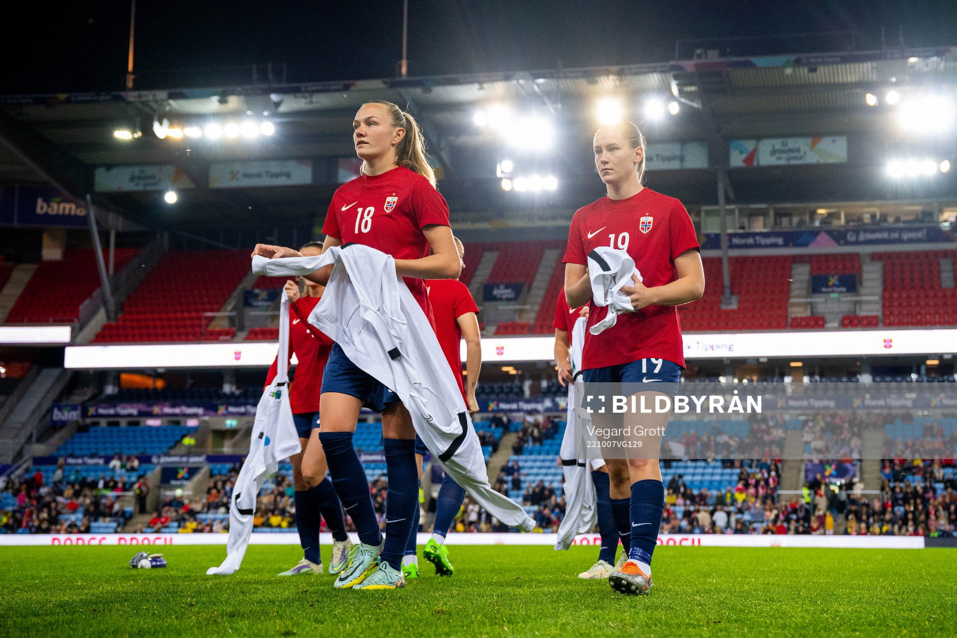 Frida Maanum and Elisabeth Terland of Norway