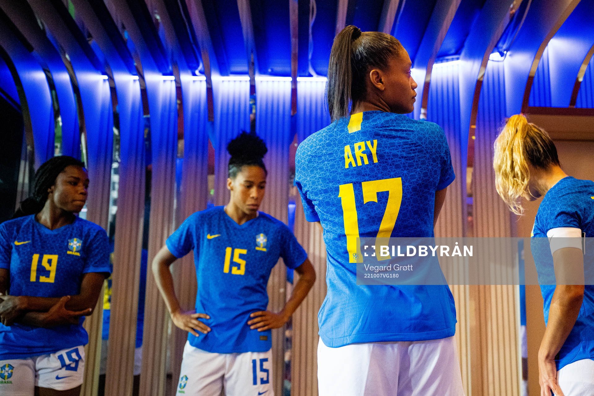 Ludmila Da Silva, Tainara and Ariadina Alves Borges of Brazil at half-time during the international friendly football match between Norway and Brazil on October 7, 2022 in Oslo.