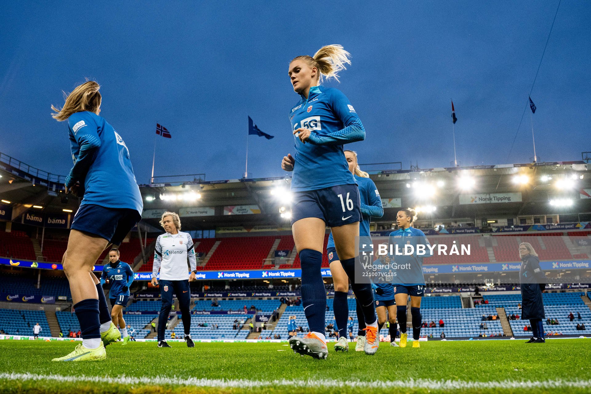 Kristine Bjørdal Leine of Norway warms up