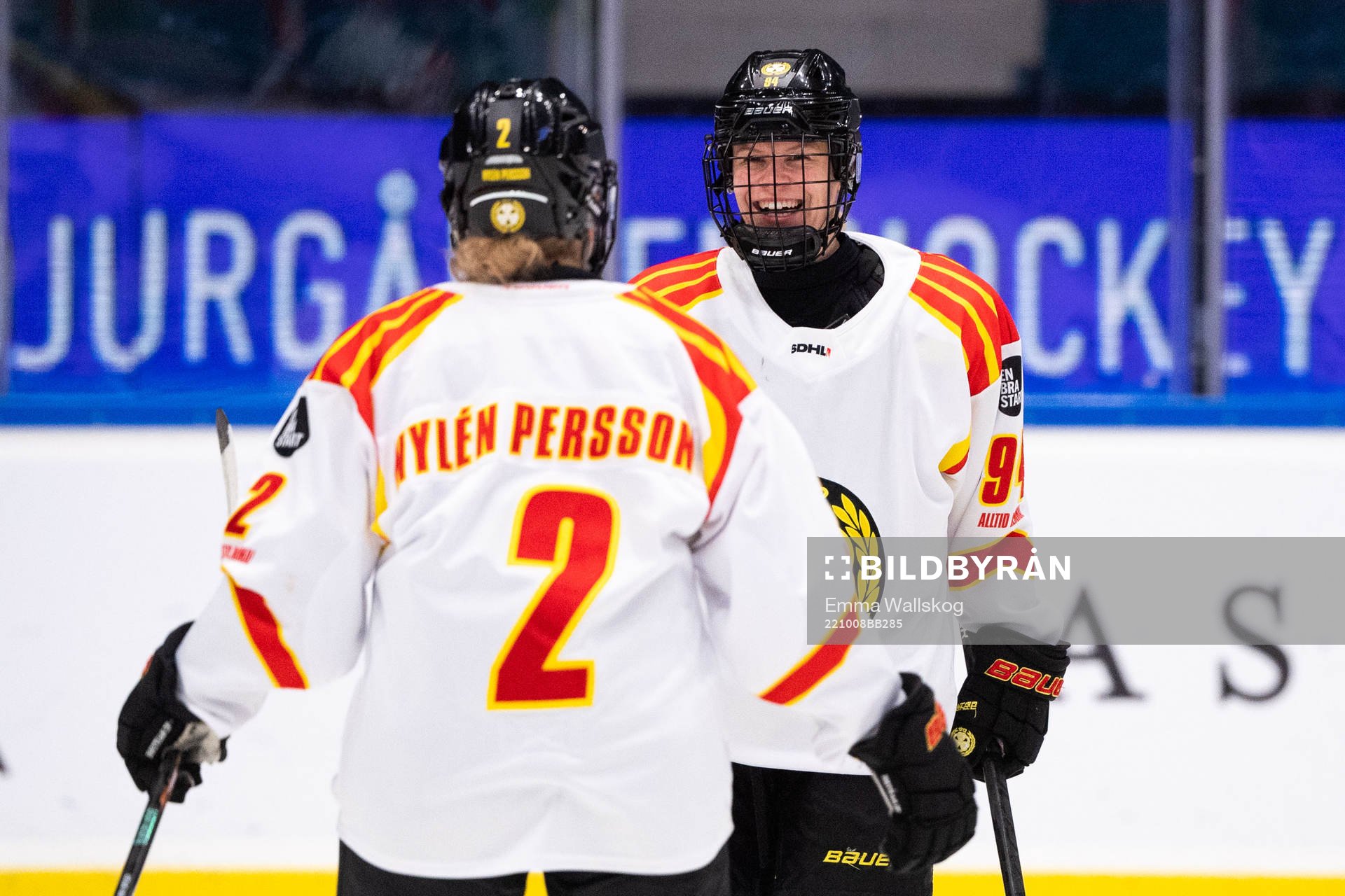 Brynäs Anna Meixner jublar med Maja Nylen-Persson
