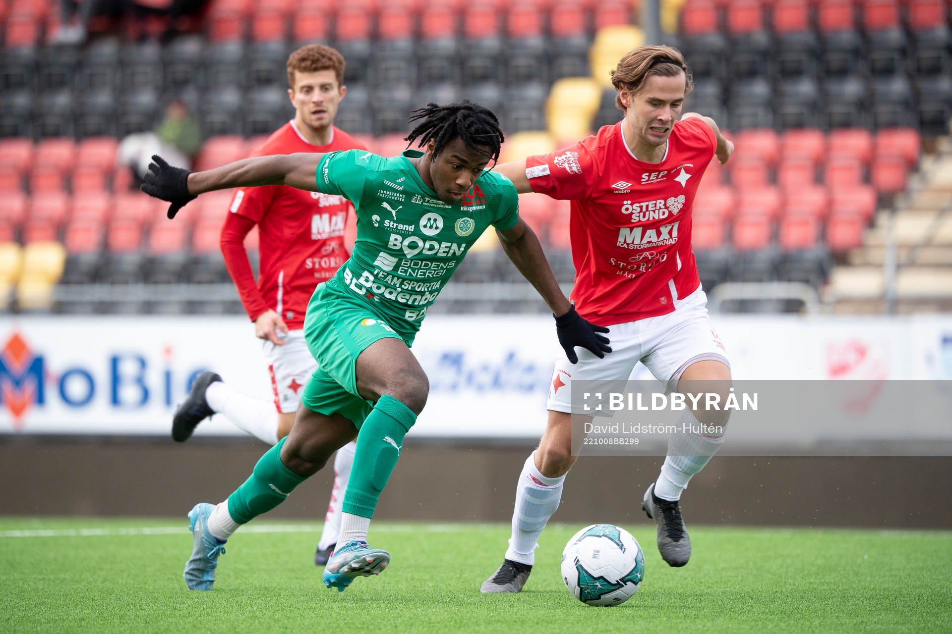 Bodens Steve Zishim Bawa och Östersunds Jakob Norrman