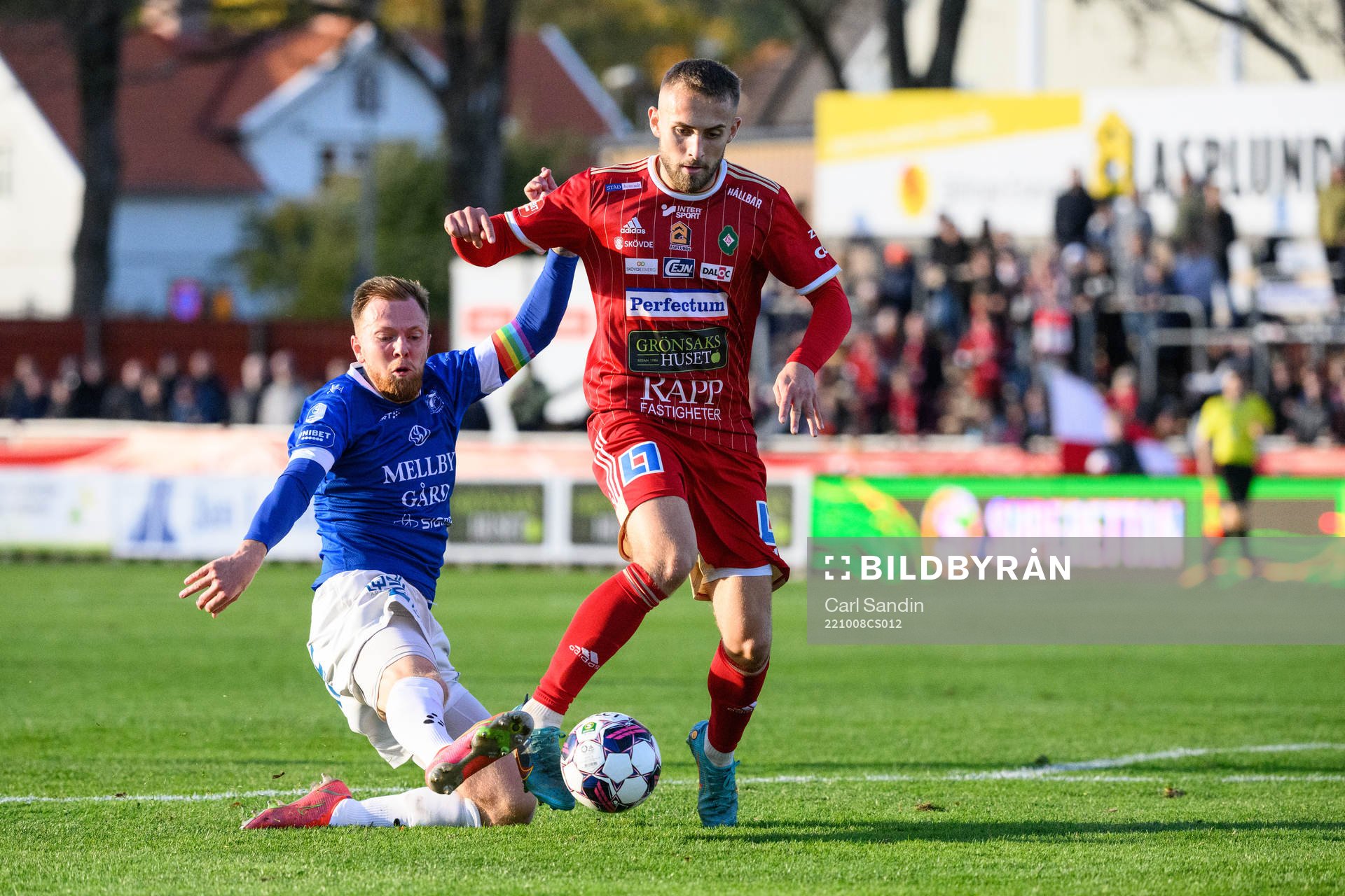 Trelleborgs Jesper Modig och Skövde AIKs Jack Cooper Lover