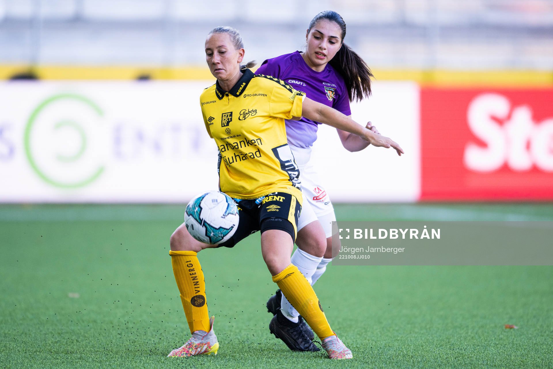 Elfsborgs Cornelia Andersson och Westbos Diana Addas