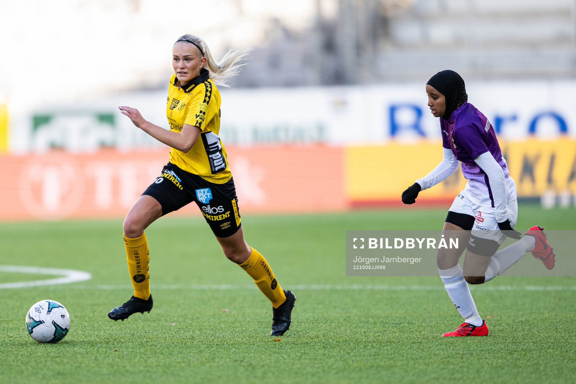 Elfsborgs Matilda Ståhlbom Karlsson och Westbos Hodan Abdi