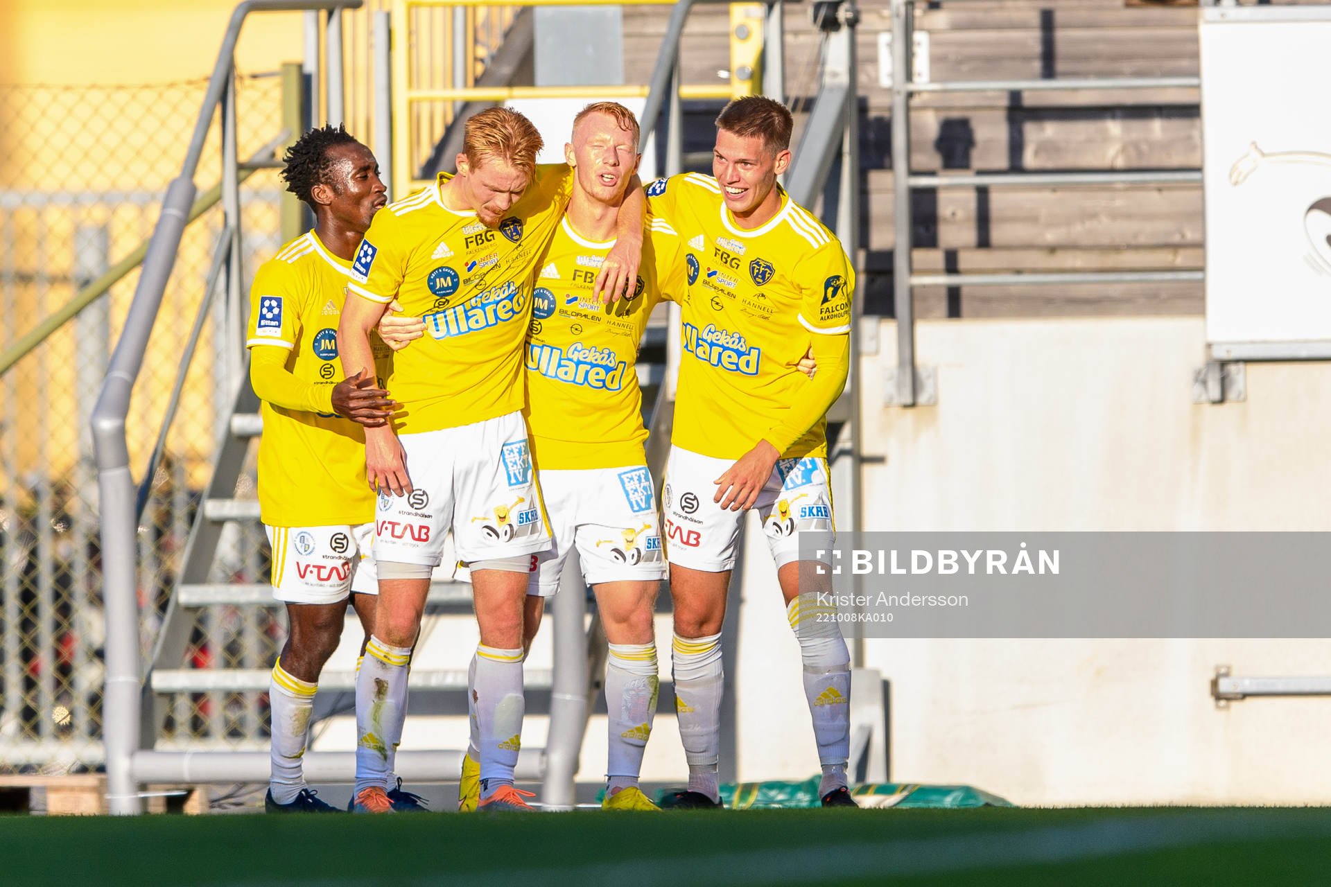 Falkenbergs spelare jublar