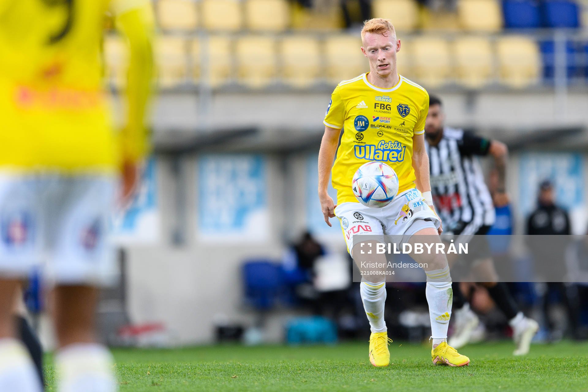 Falkenbergs Wilhelm Ärlig under fotbollsmatchen i Ettan södra mellan Falkenberg och Lindome den 8 oktober 2022 i Falkenberg. 