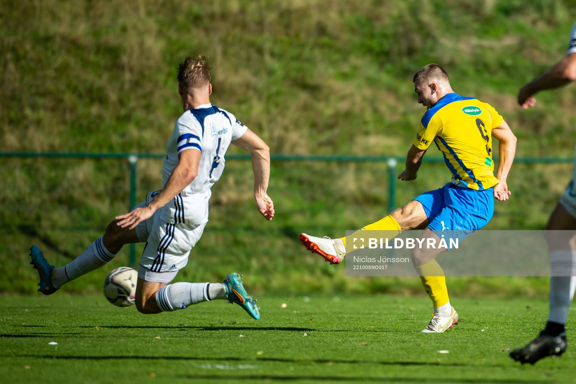 Eskilsminnes Dragos Daniel Farcas Lohan  gör 1-0