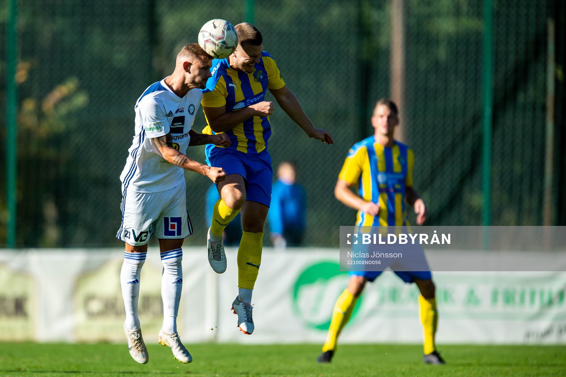 Husqvarnas Midhad Jukovic och Eskilsminnes Dragos Daniel