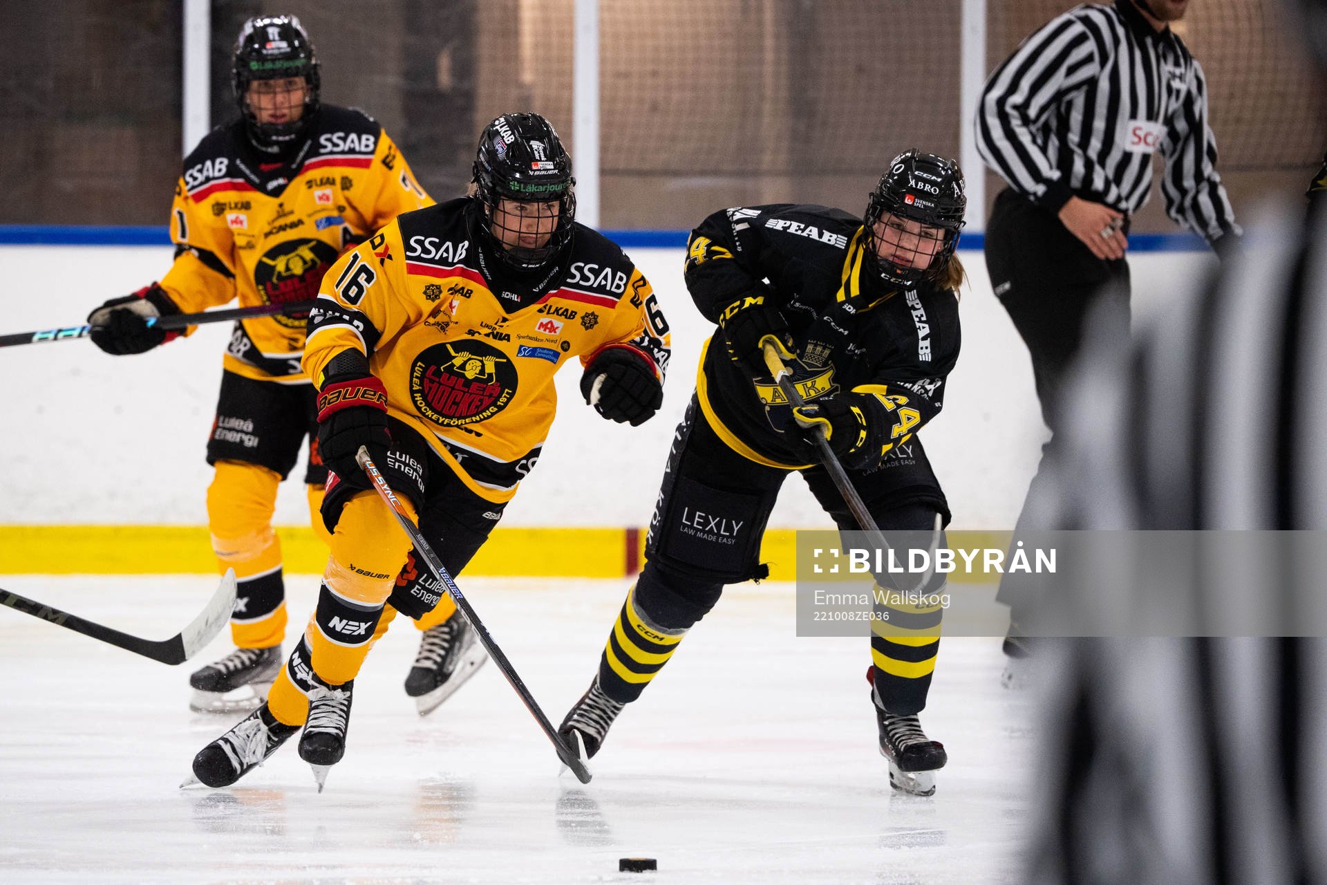 Luleås Petra Nieminen och AIKs Vilma Nilsson
