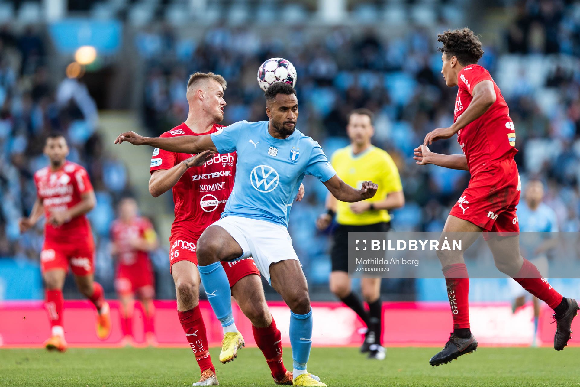 Värnamos Victor Eriksson och Robin Tihi och Malmö FFs