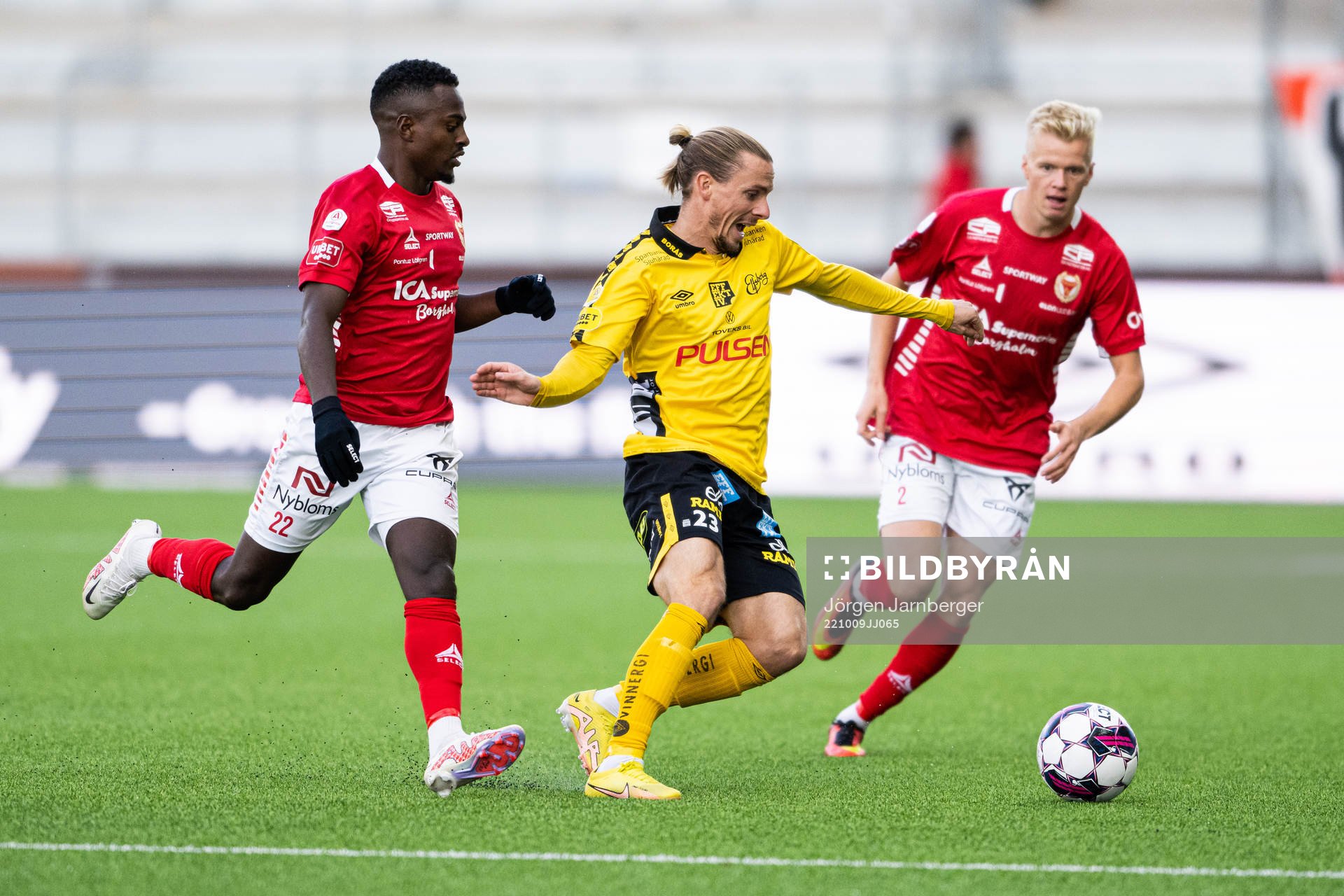 Kalmars Nahom Girmai Netabay, Elfsborgs Niklas Hult och