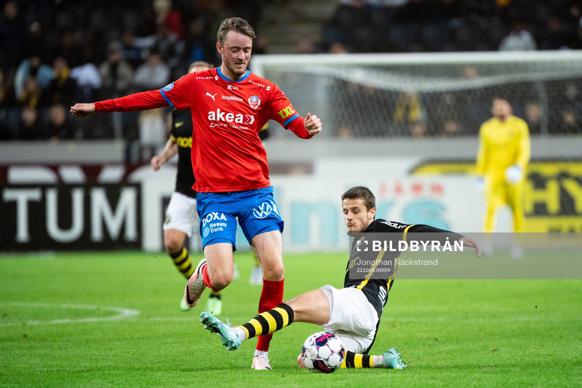Helsingborgs Rasmus Jönsson och AIKs Vincent Thill
