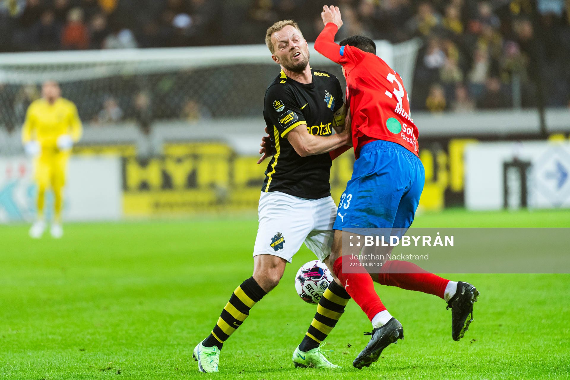 AIKs Sebastian Larsson och Helsingborgs Amar Muhsin