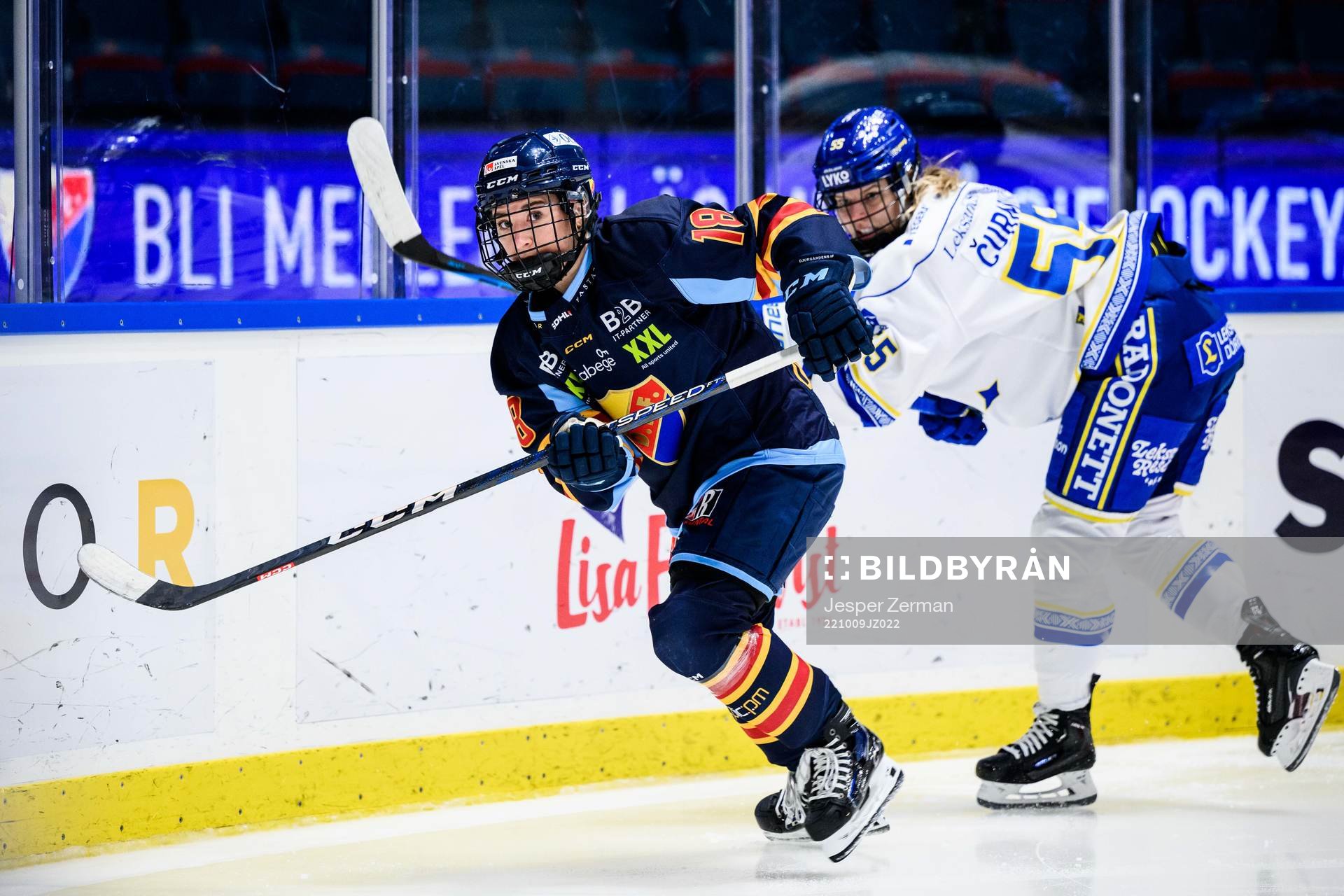 Djurgårdens Alice Östensson och Leksands Lenka Curmova