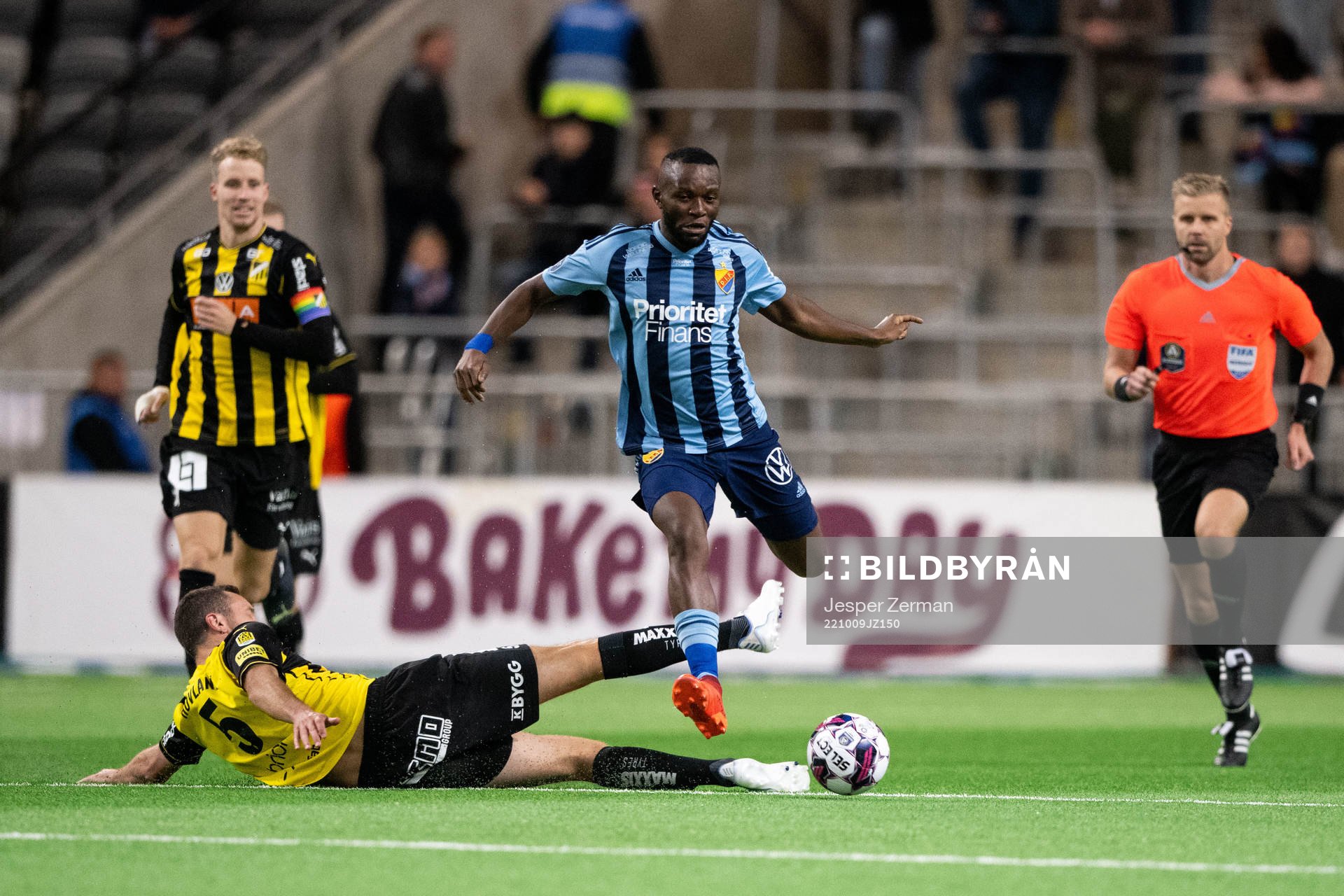 Häckens Even Hovland och Djurgårdens Emmanuel Justine