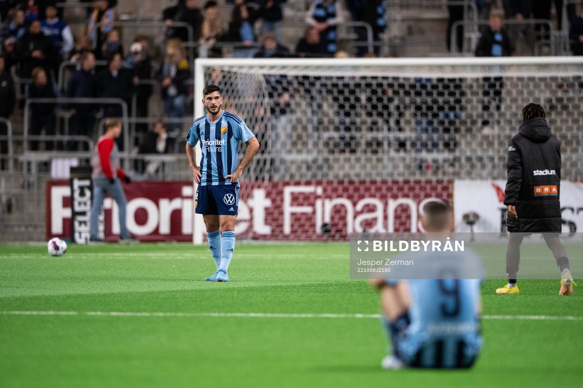Djurgårdens Besard Sabovic deppar