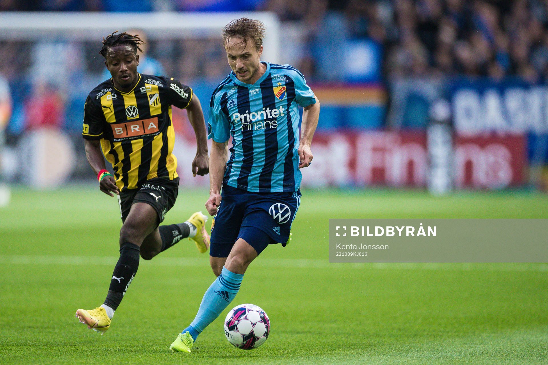Häckens Ibrahim Sadiq och Djurgårdens Pierre Neurath