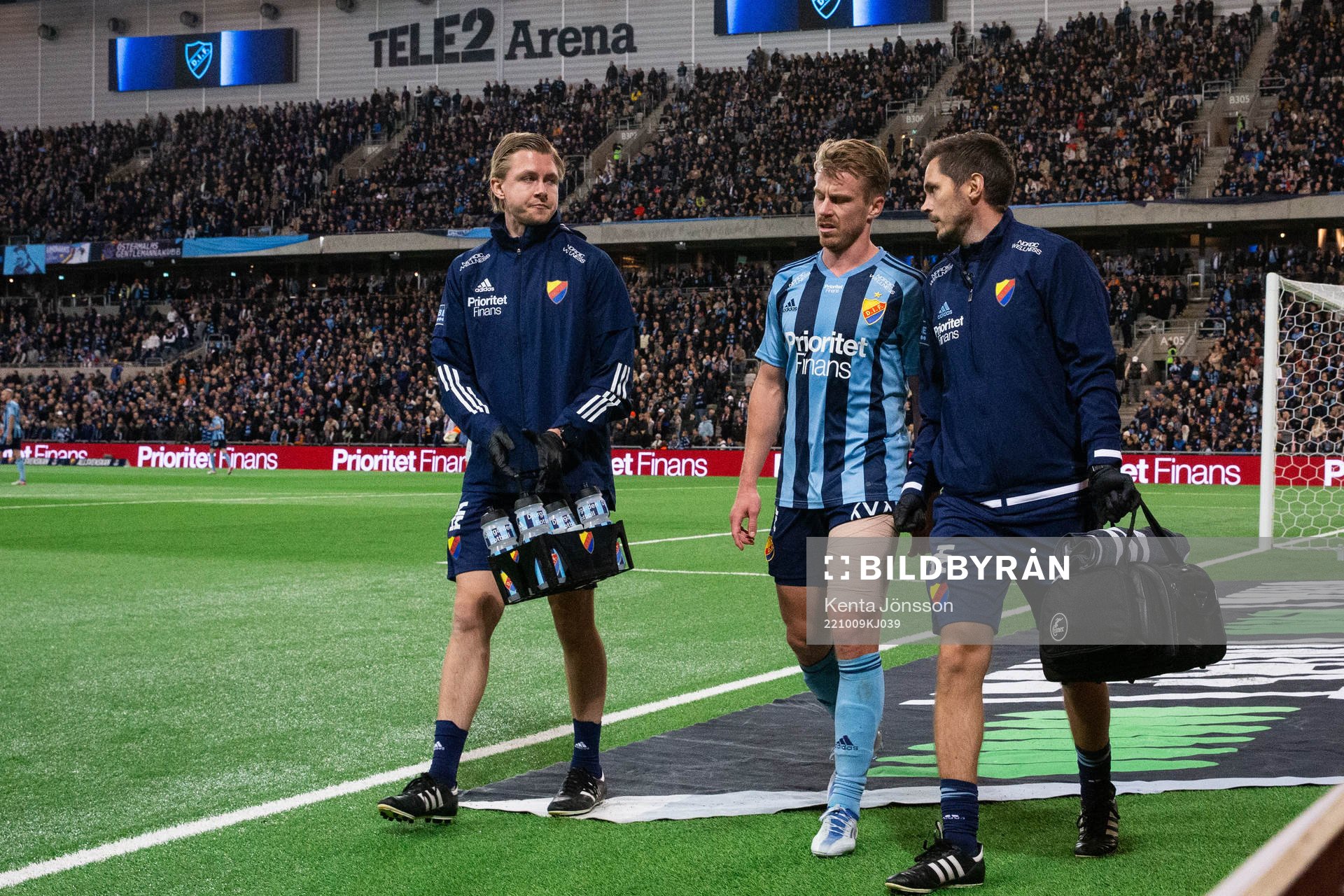 Djurgårdens Rasmus Schuller byts ut skadad