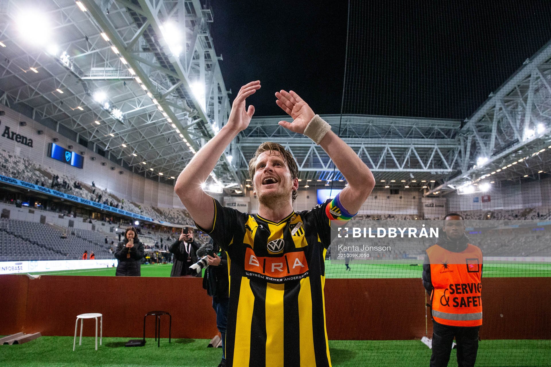 Häckens Erik Friberg jublar