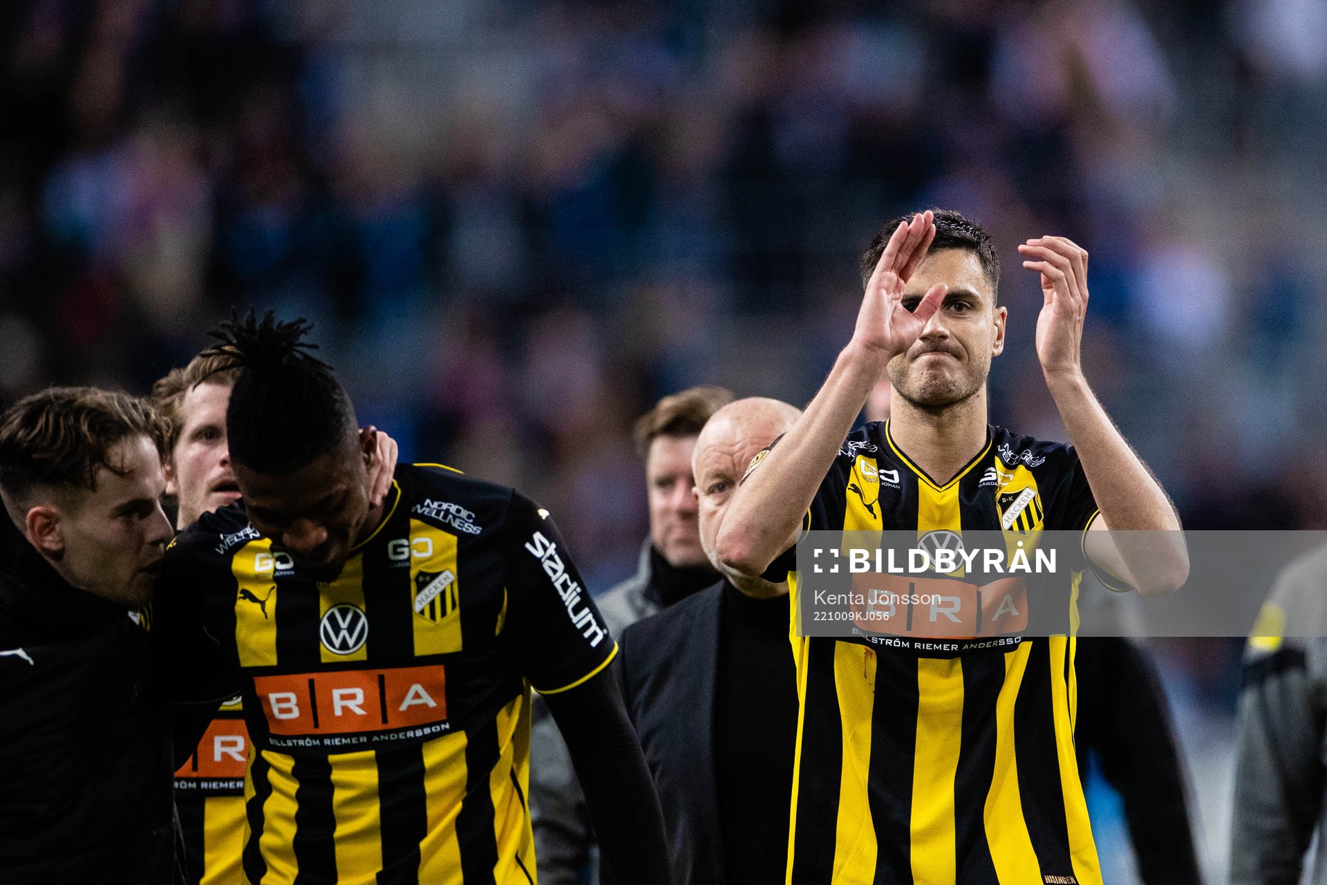 Häckens Alexander Jeremejeff jublar